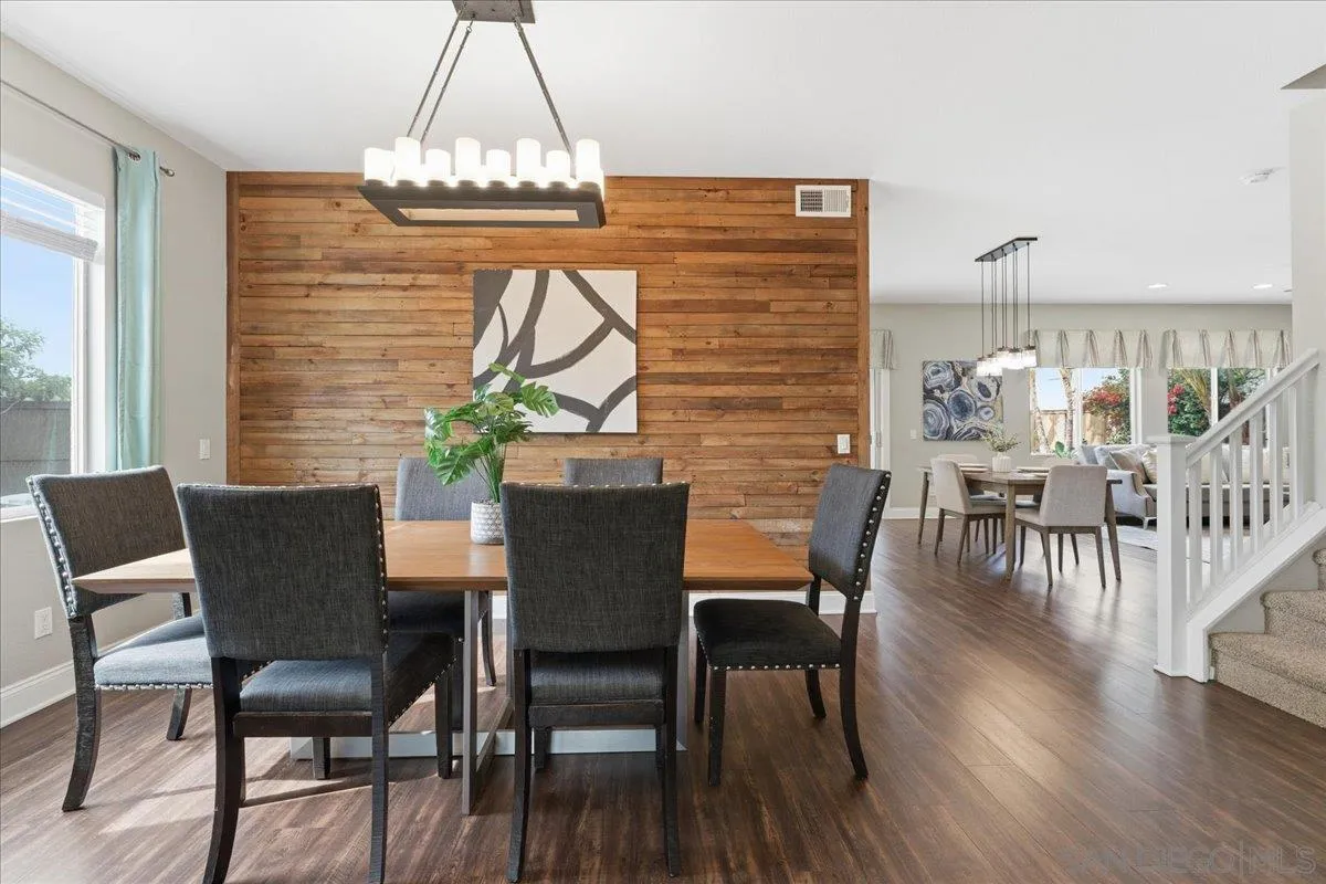 https://cdn.realtyfeed.com/cdn/127/260002219/64dd743f00fa3e53d38e0f46672a3283.webp