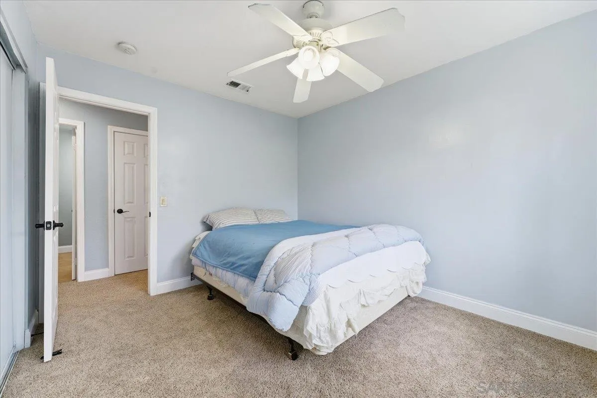 https://cdn.realtyfeed.com/cdn/127/260002219/f054a94a7d228c326943f04ccd7f7d3d.webp