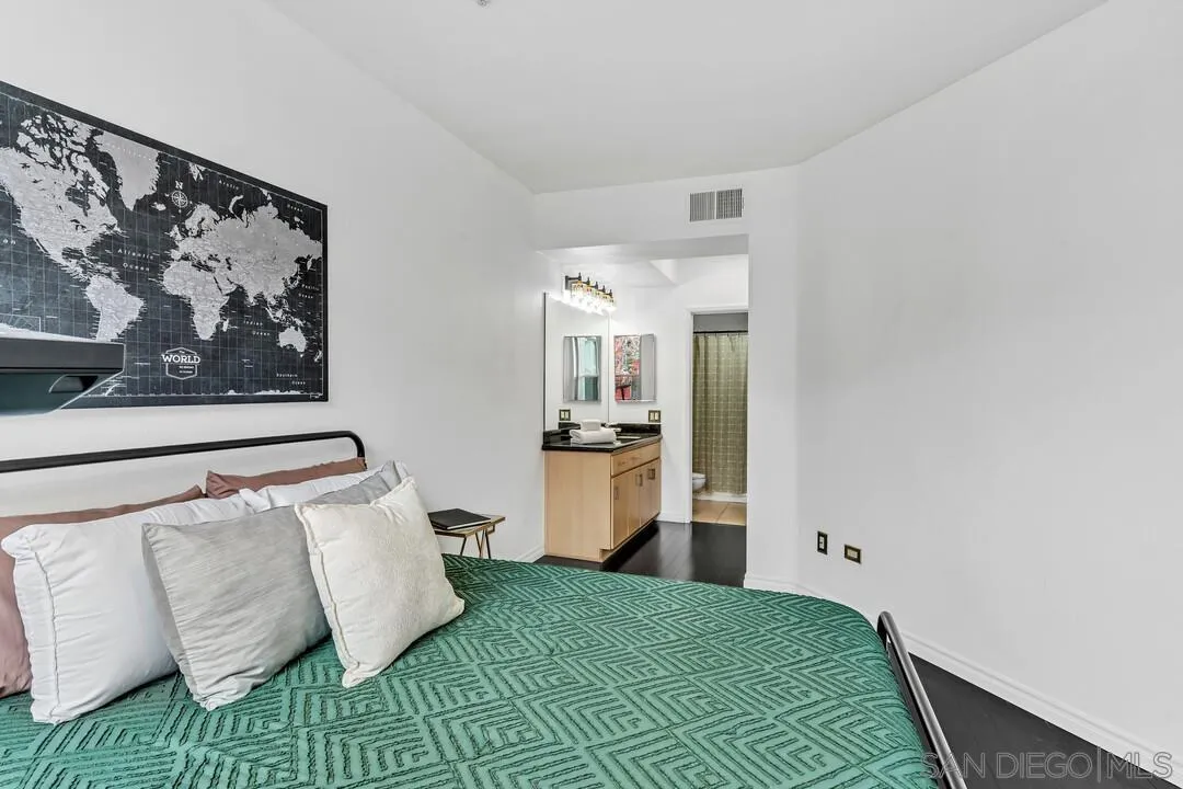 Photo #15: 260002220 Listing: Photo #15