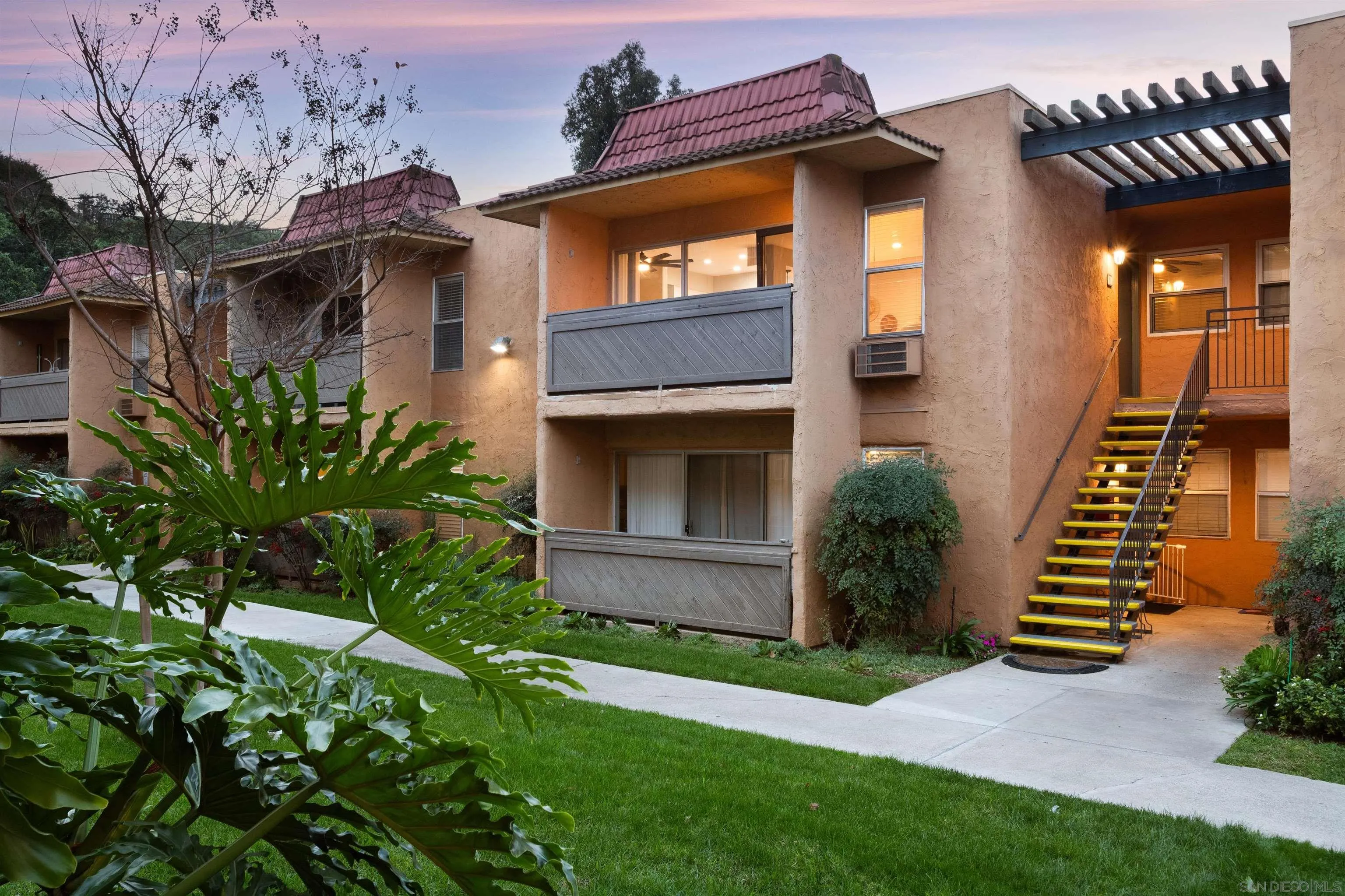 Photo #1: 260002222 Listing: Photo #1