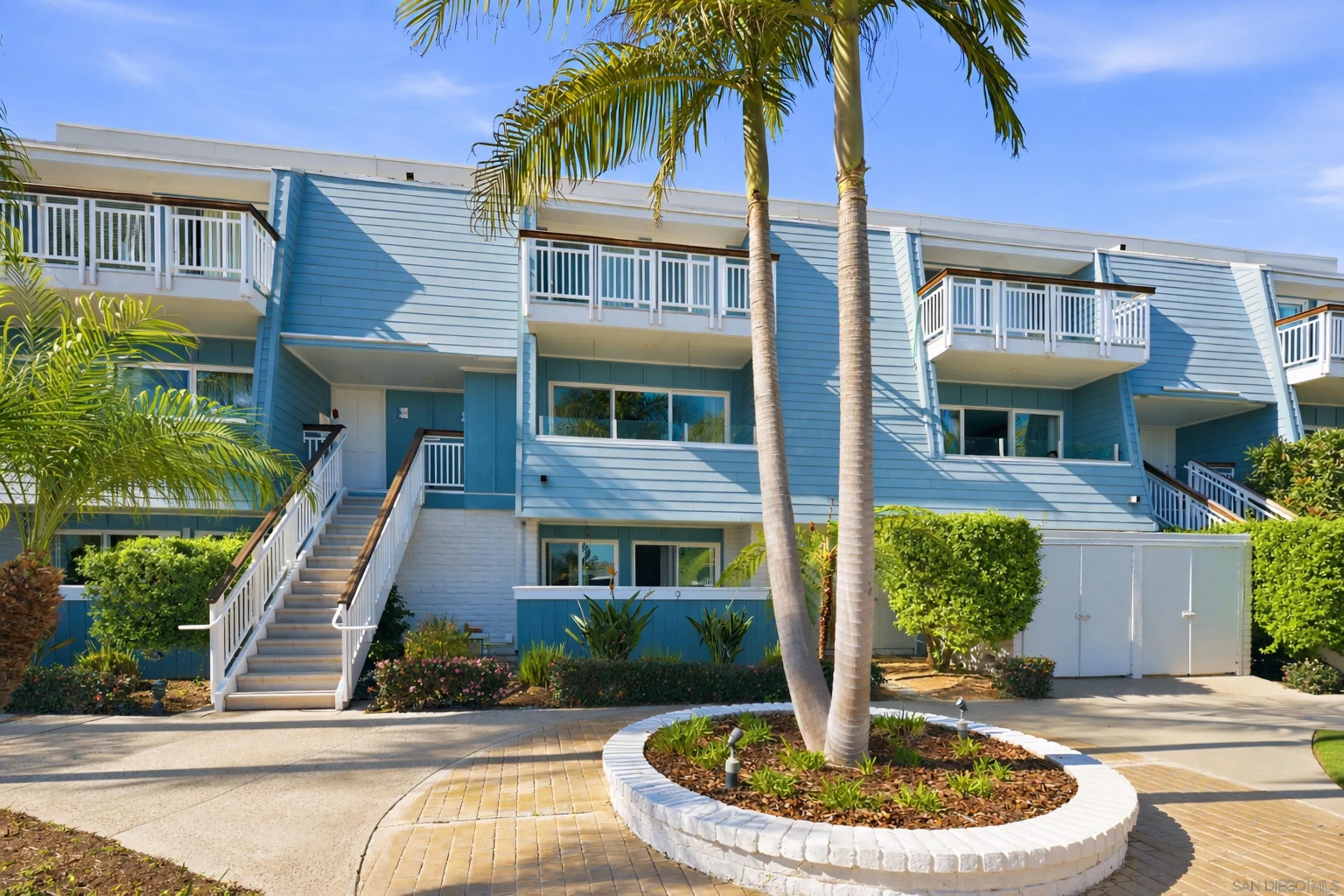 https://cdn.realtyfeed.com/cdn/127/260002224/1f7e25a62eec0f5a7b27ee8396a8b05a.webp