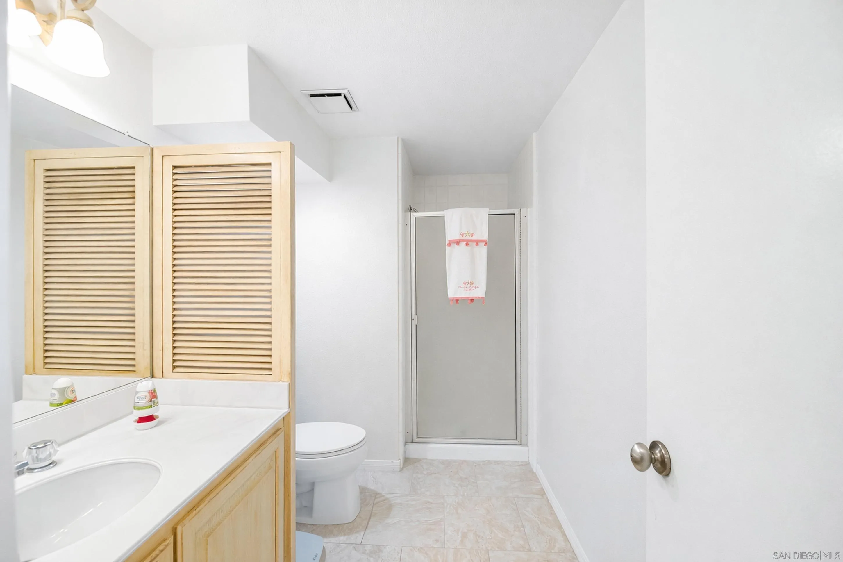 https://cdn.realtyfeed.com/cdn/127/260002224/626291314a49b5ead31bca83cf7d8a37.webp