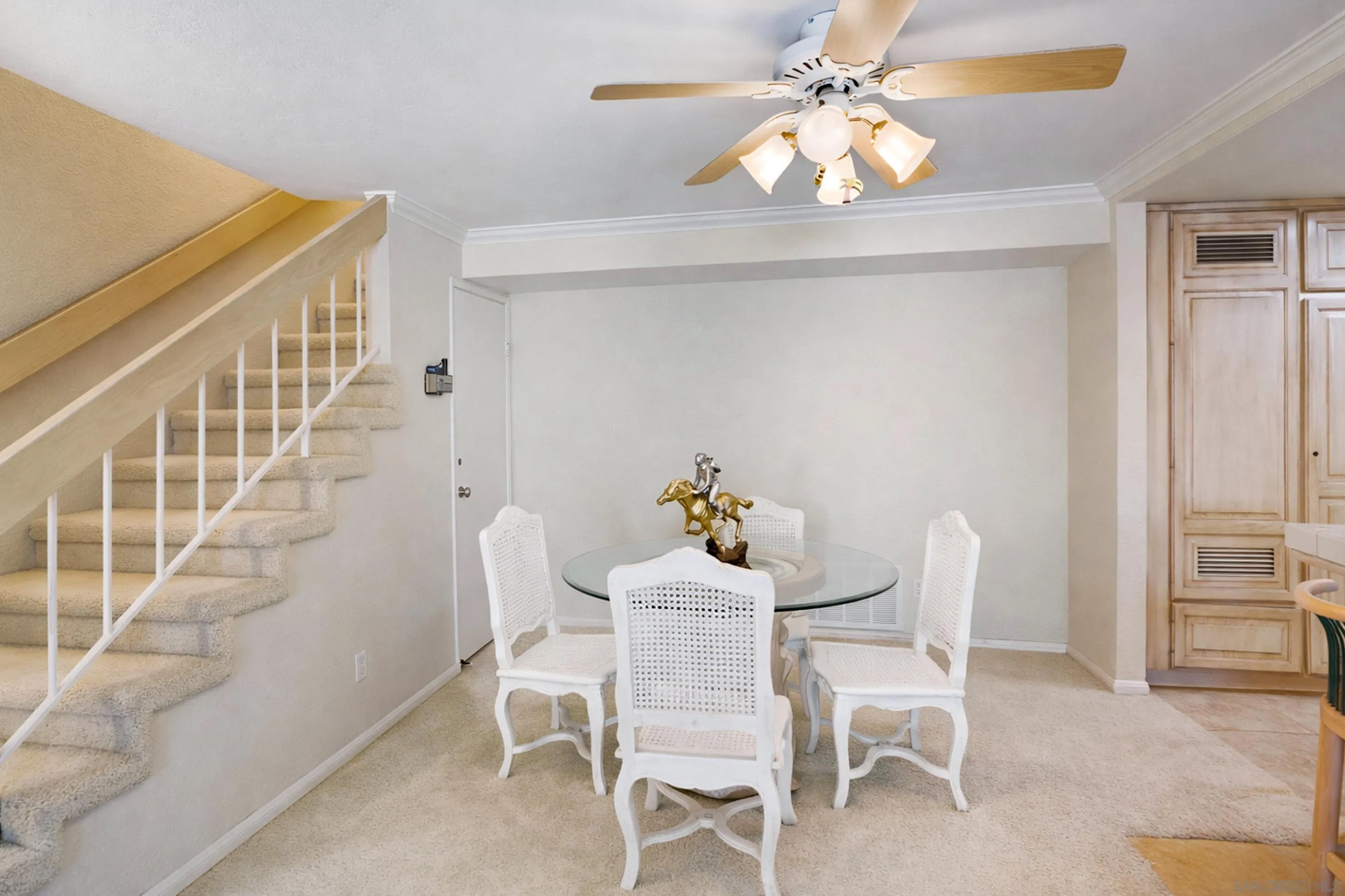 https://cdn.realtyfeed.com/cdn/127/260002224/66430f15263e67d8d2eb221a107b5c0b.webp