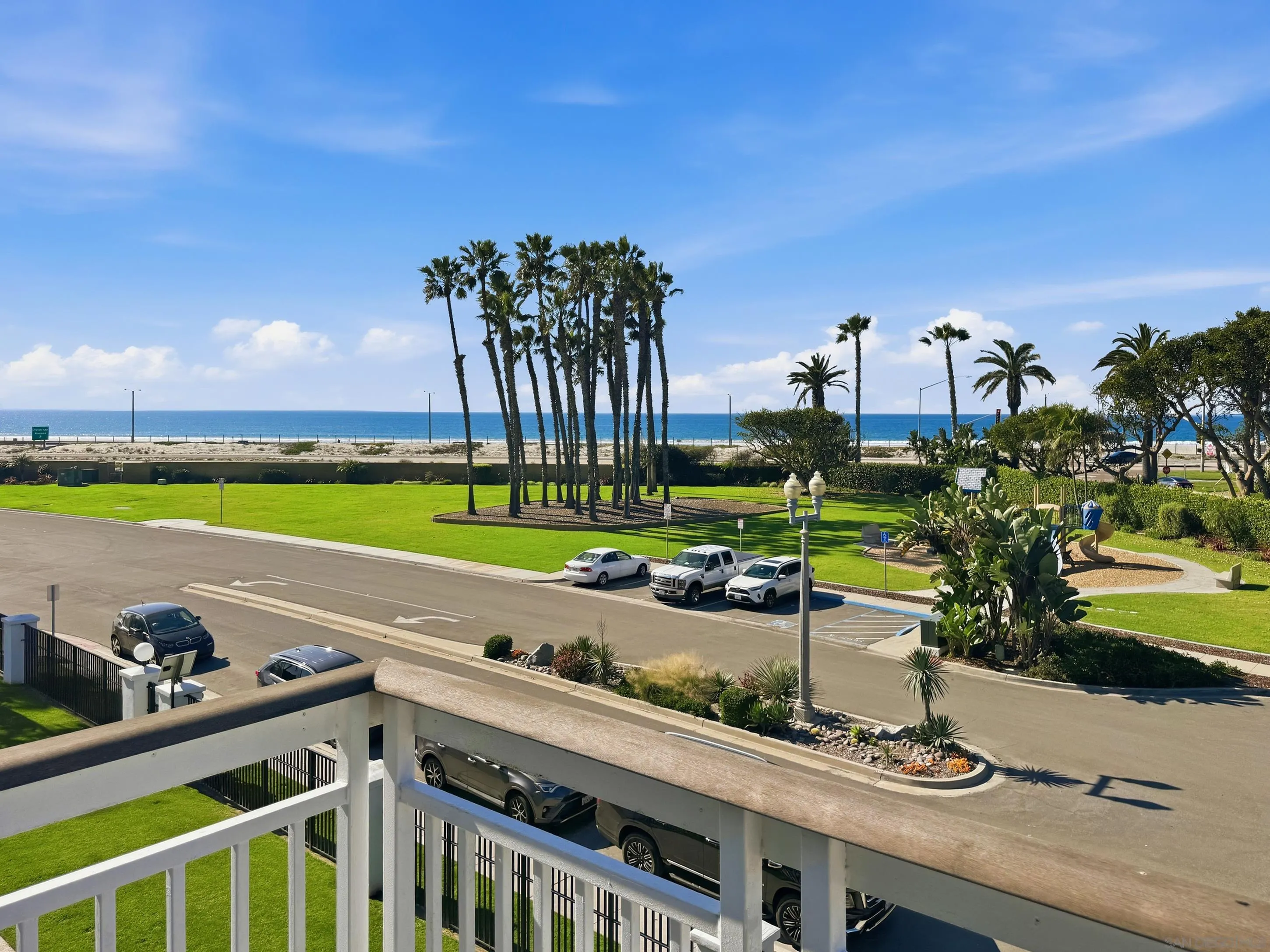 https://cdn.realtyfeed.com/cdn/127/260002224/8ce49260d2b76b1d282bc9ada3f2f28e.webp