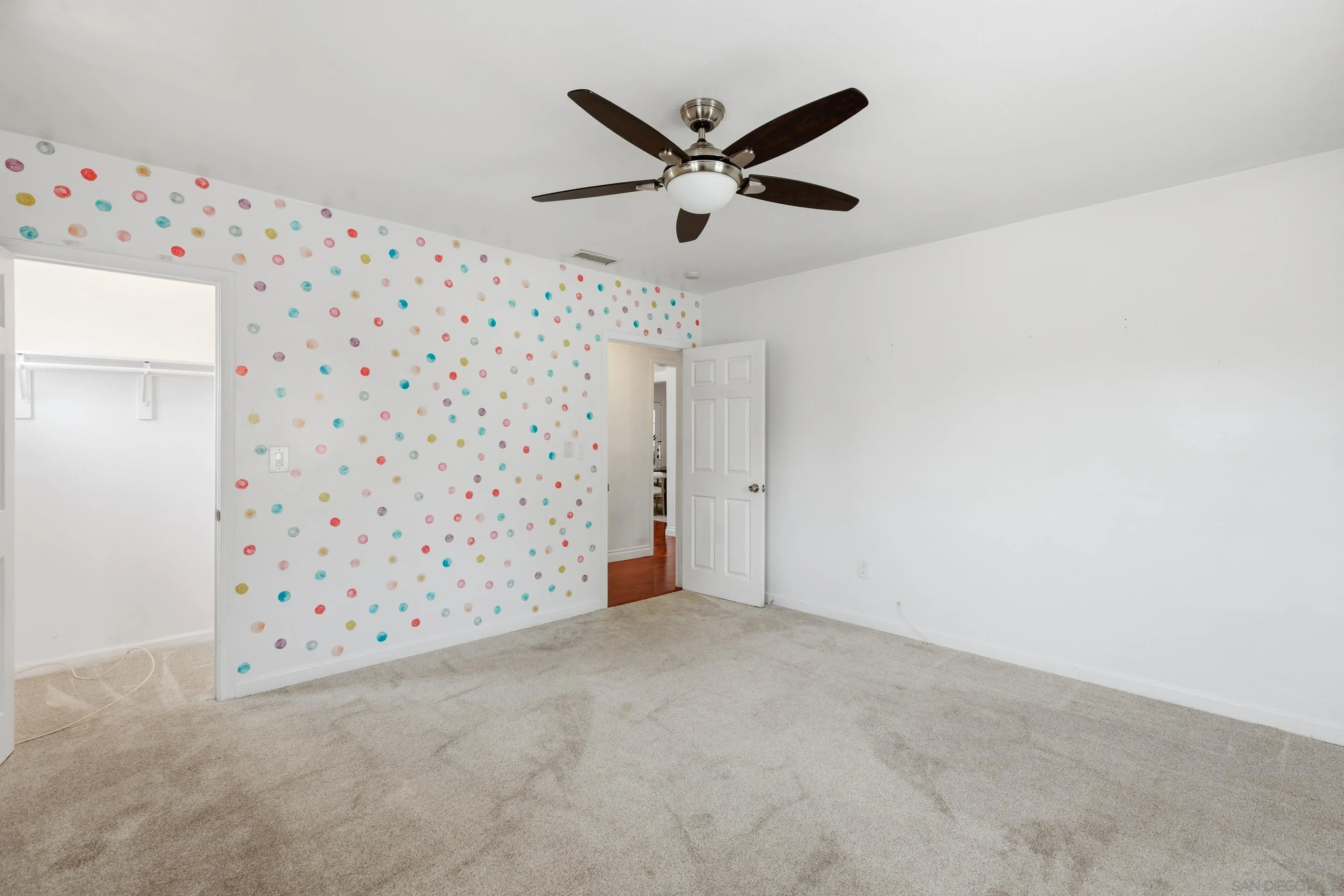 https://cdn.realtyfeed.com/cdn/127/260002225/58e6a78c254f2fa322c760fd88cf379b.webp