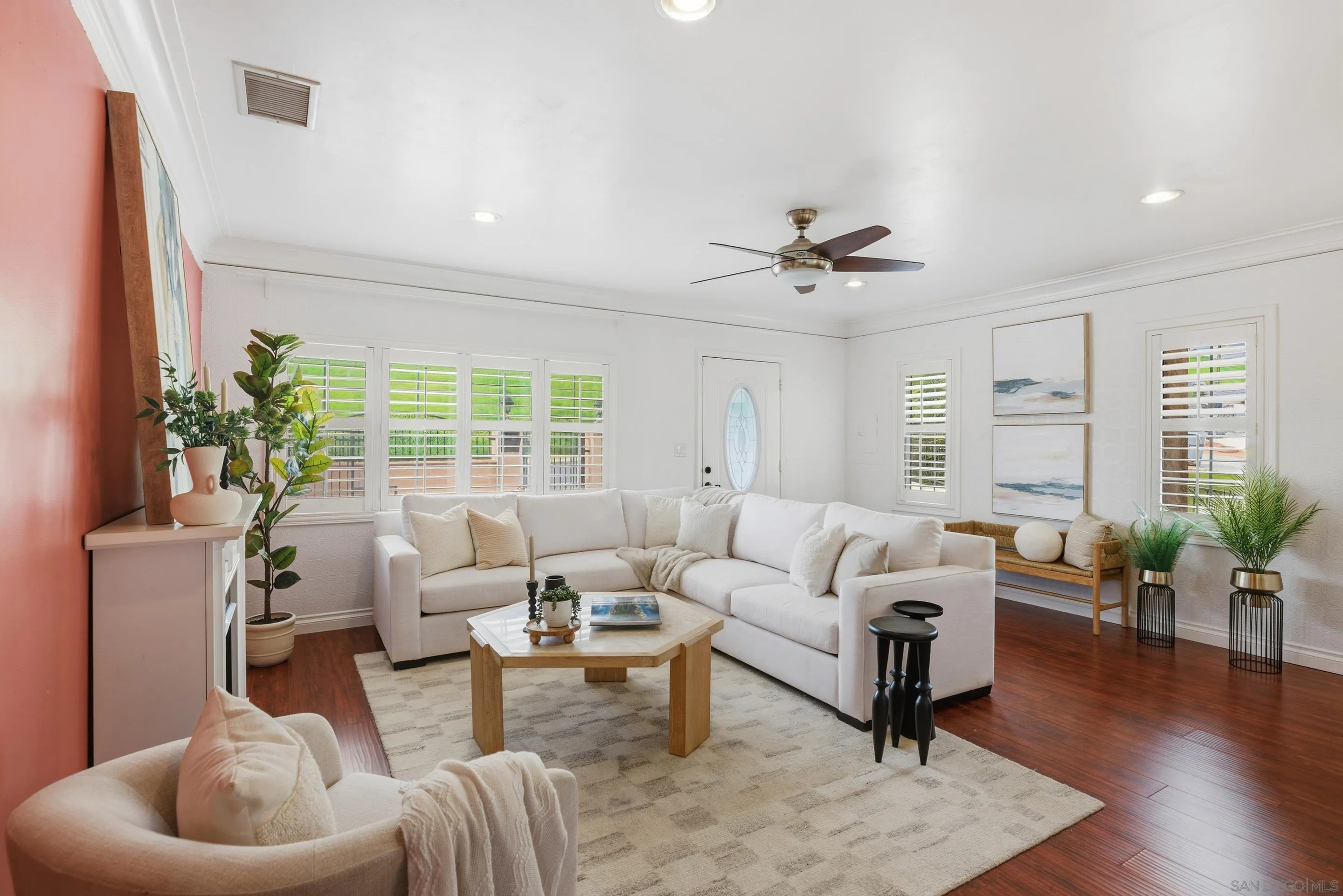 https://cdn.realtyfeed.com/cdn/127/260002225/755548e0debf32c517d4312dd86dc185.webp