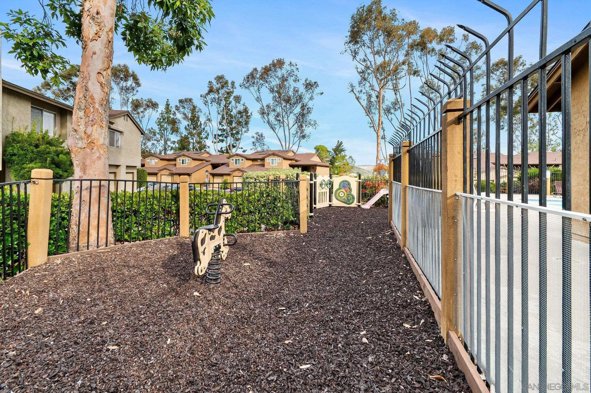 https://cdn.realtyfeed.com/cdn/127/260002227/0e73143ddfc1abdf691bf9910ad8eda1.webp