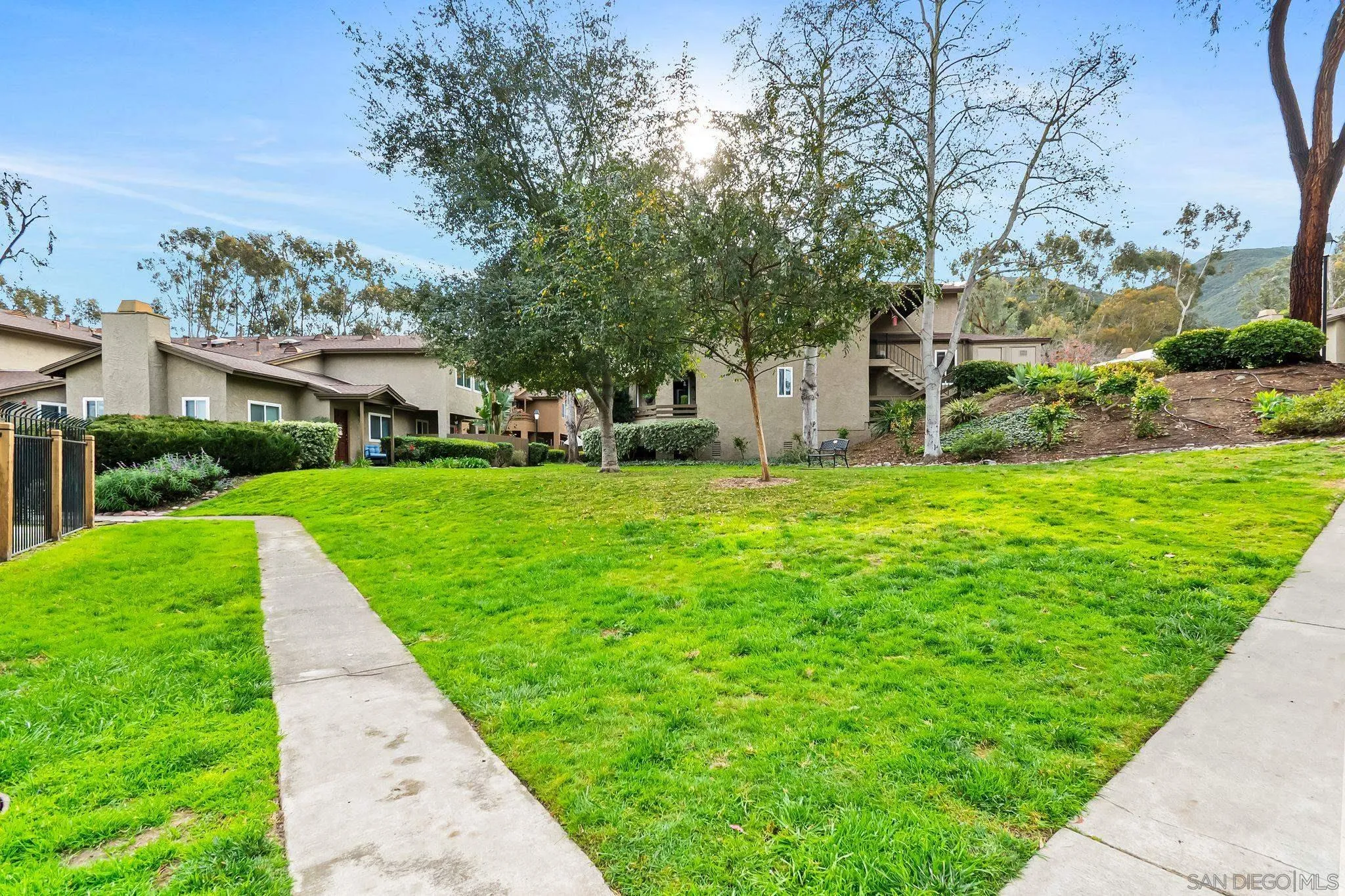 https://cdn.realtyfeed.com/cdn/127/260002227/713f30050ace695236bc5a5d7e24f2e2.webp
