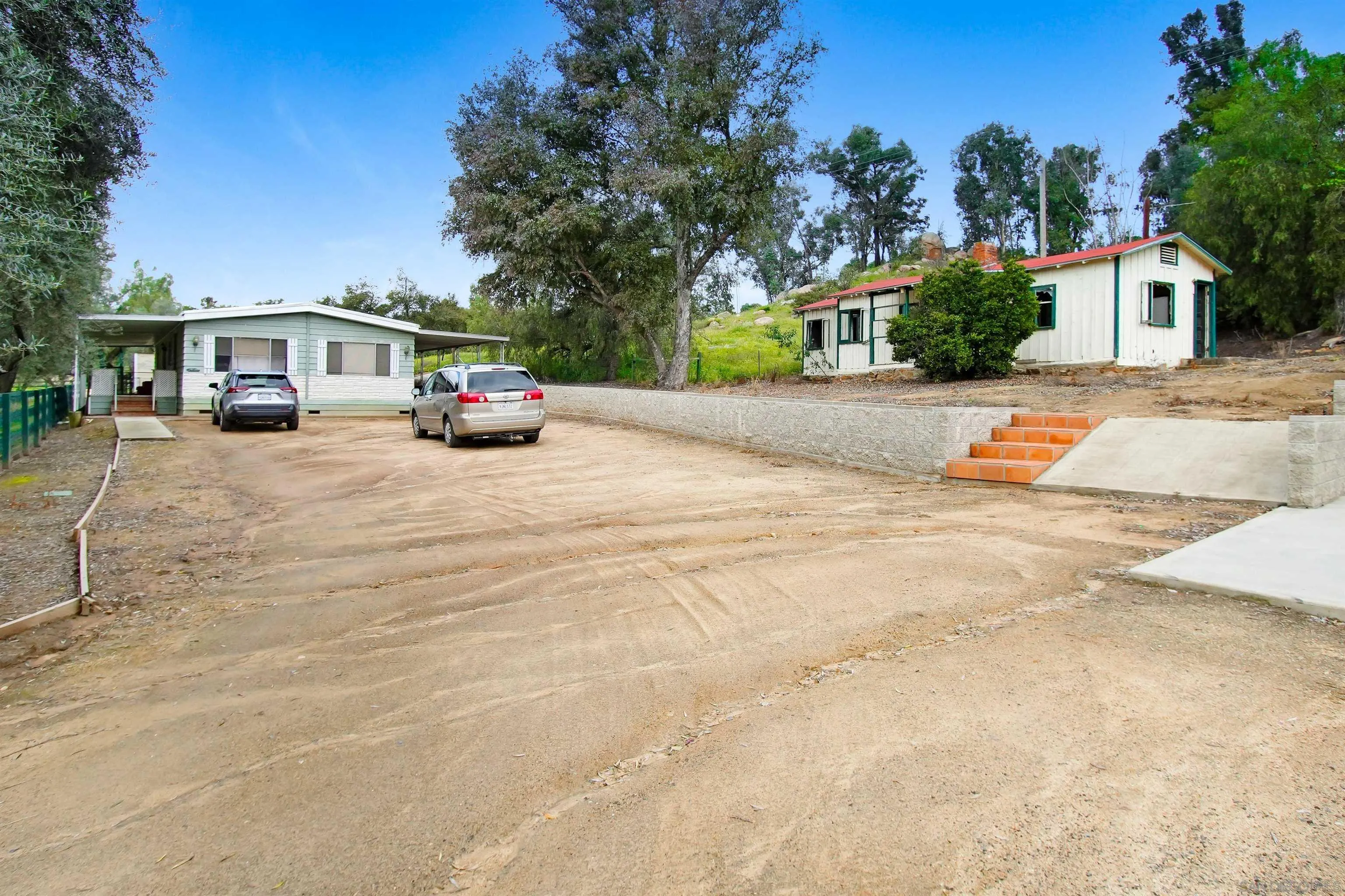 https://cdn.realtyfeed.com/cdn/127/260002232/cd4f616885864f3cb3526d2543651bdb.webp