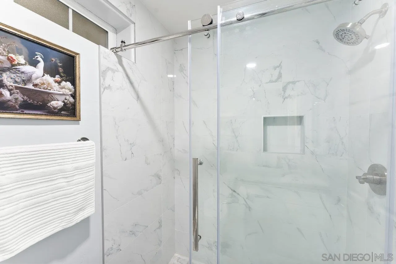 https://cdn.realtyfeed.com/cdn/127/260002233/67a594d01d12dd4cdab62d9847367274.webp