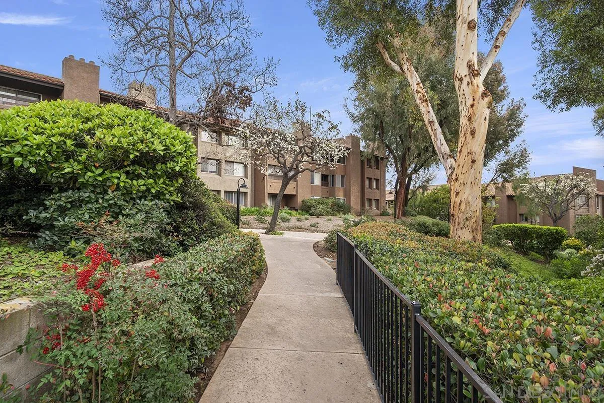 https://cdn.realtyfeed.com/cdn/127/260002234/157cc562ef9cf3ea775e3ab0406ccc8f.webp