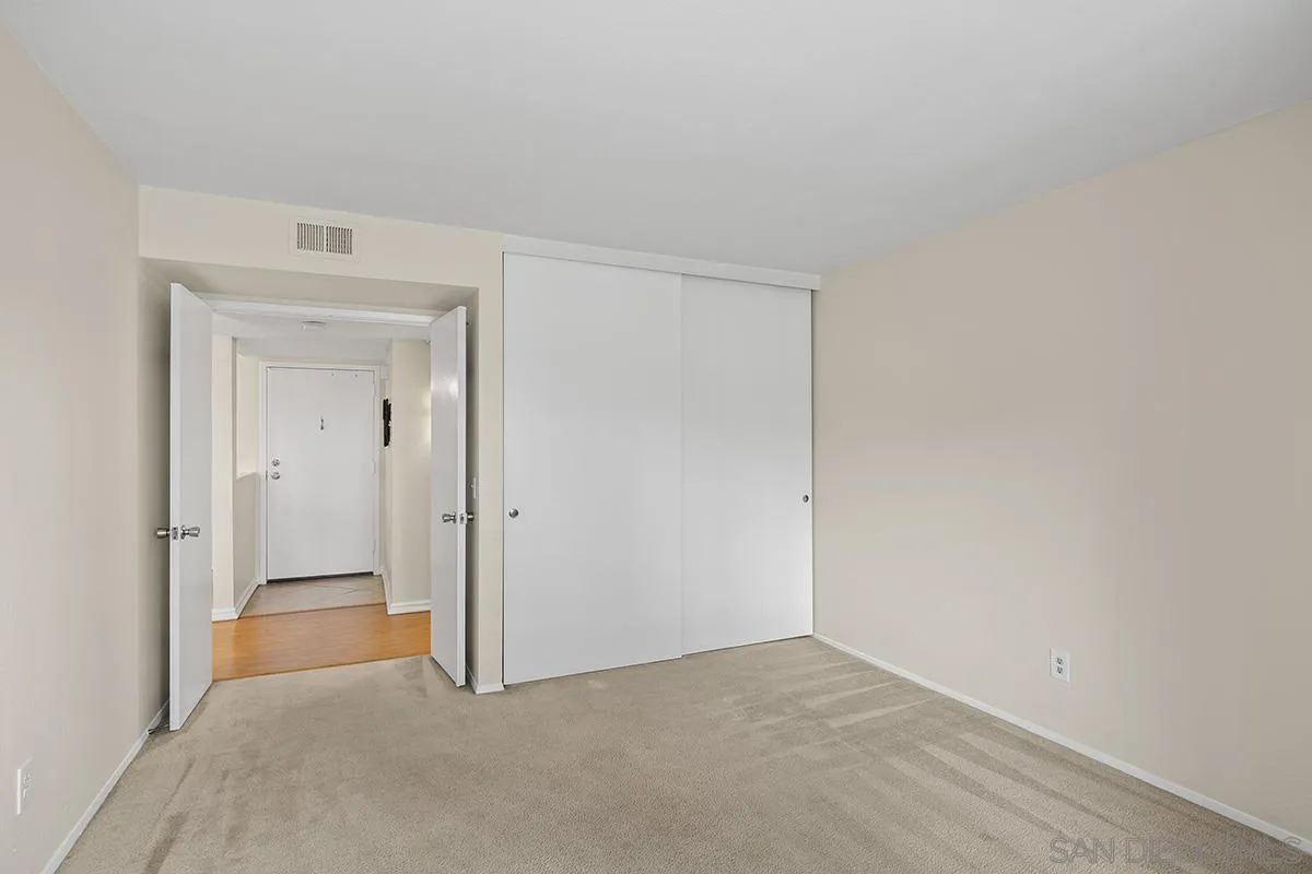 https://cdn.realtyfeed.com/cdn/127/260002234/d97809af7a97bc1f80826403ac0a156b.webp