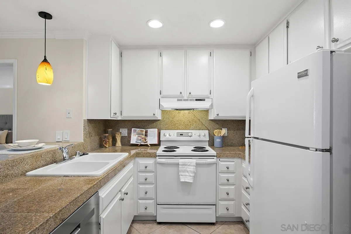 https://cdn.realtyfeed.com/cdn/127/260002234/e688c845239a8f75bea6349c30f082bb.webp