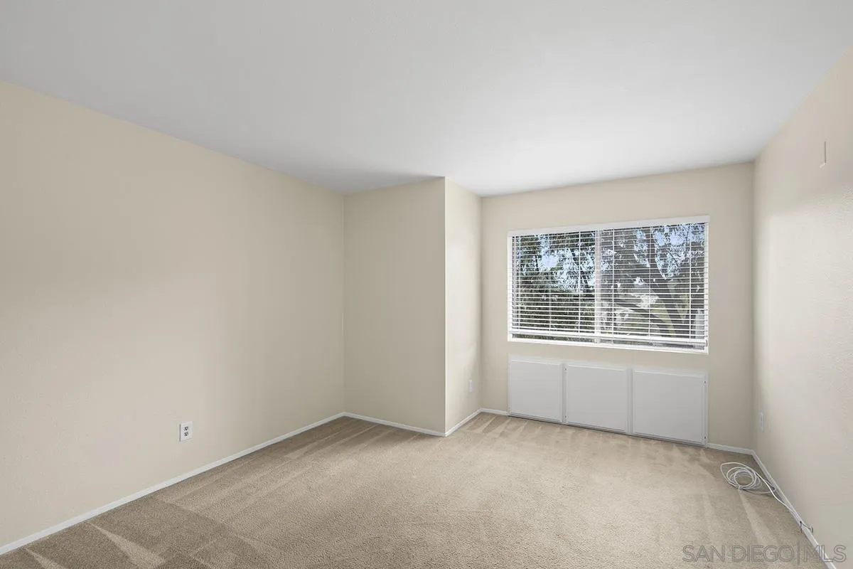 https://cdn.realtyfeed.com/cdn/127/260002234/f26814e718c851106ee9303e47b807bd.webp