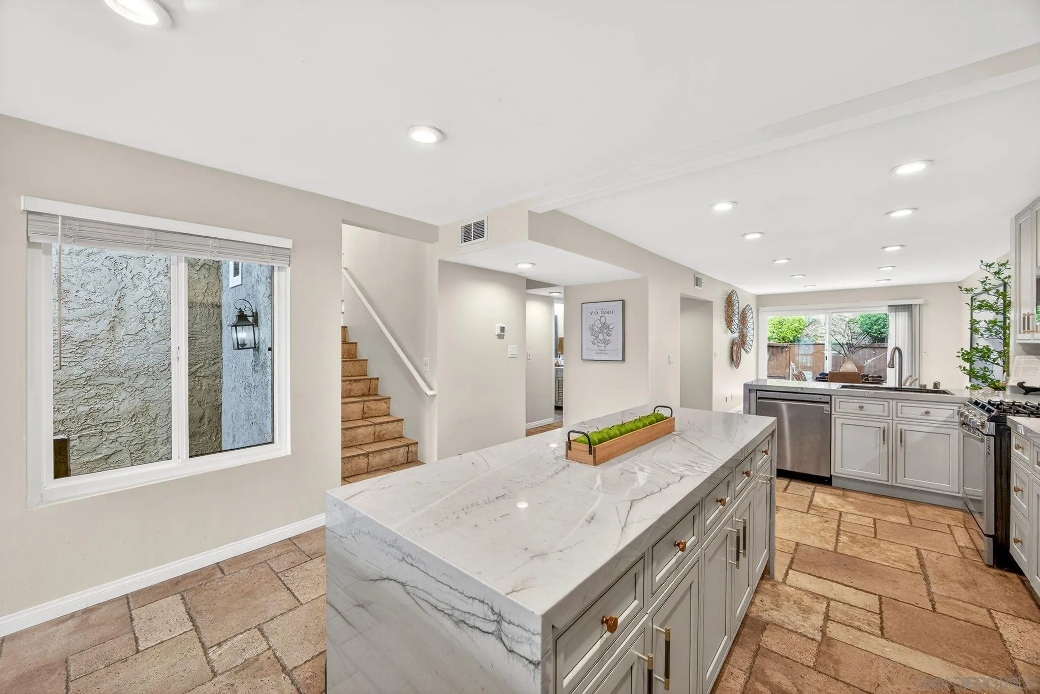 Photo #11: 260002235 Listing: Photo #11