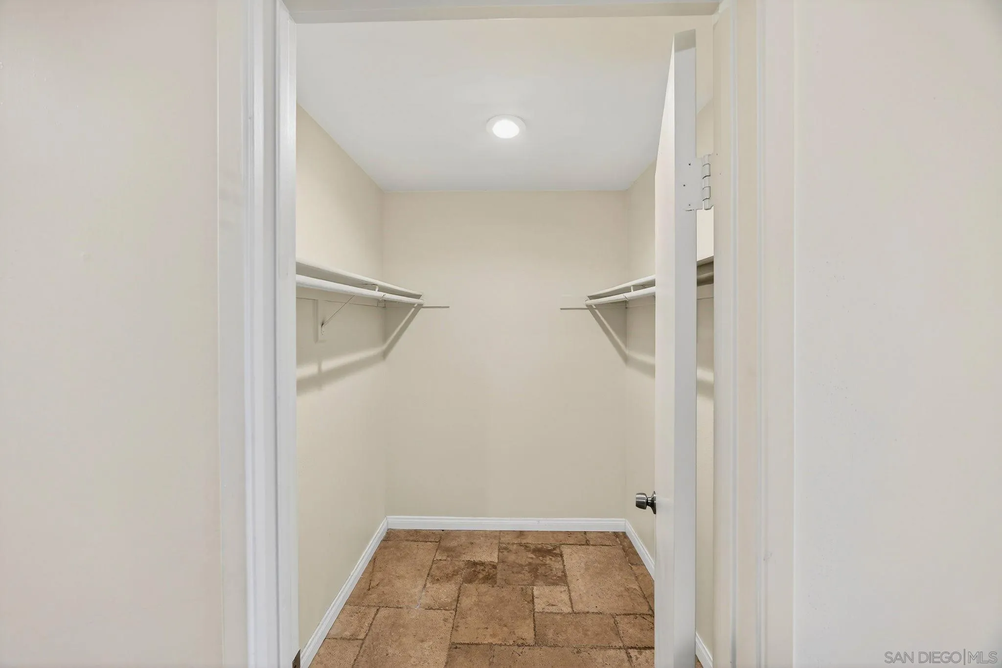 Photo #34: 260002235 Listing: Photo #34