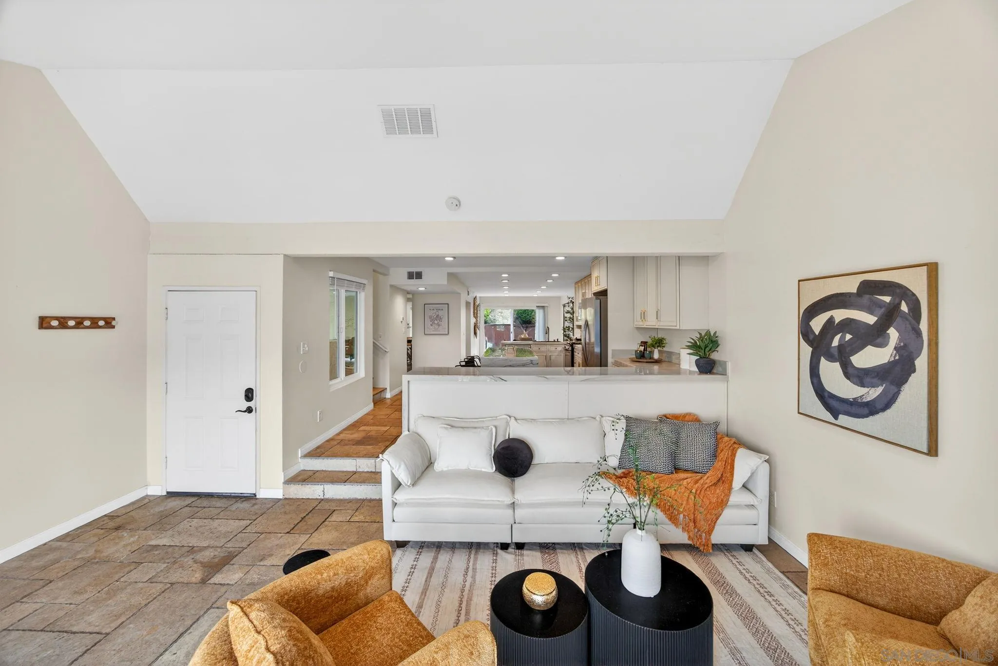 Photo #5: 260002235 Listing: Photo #5