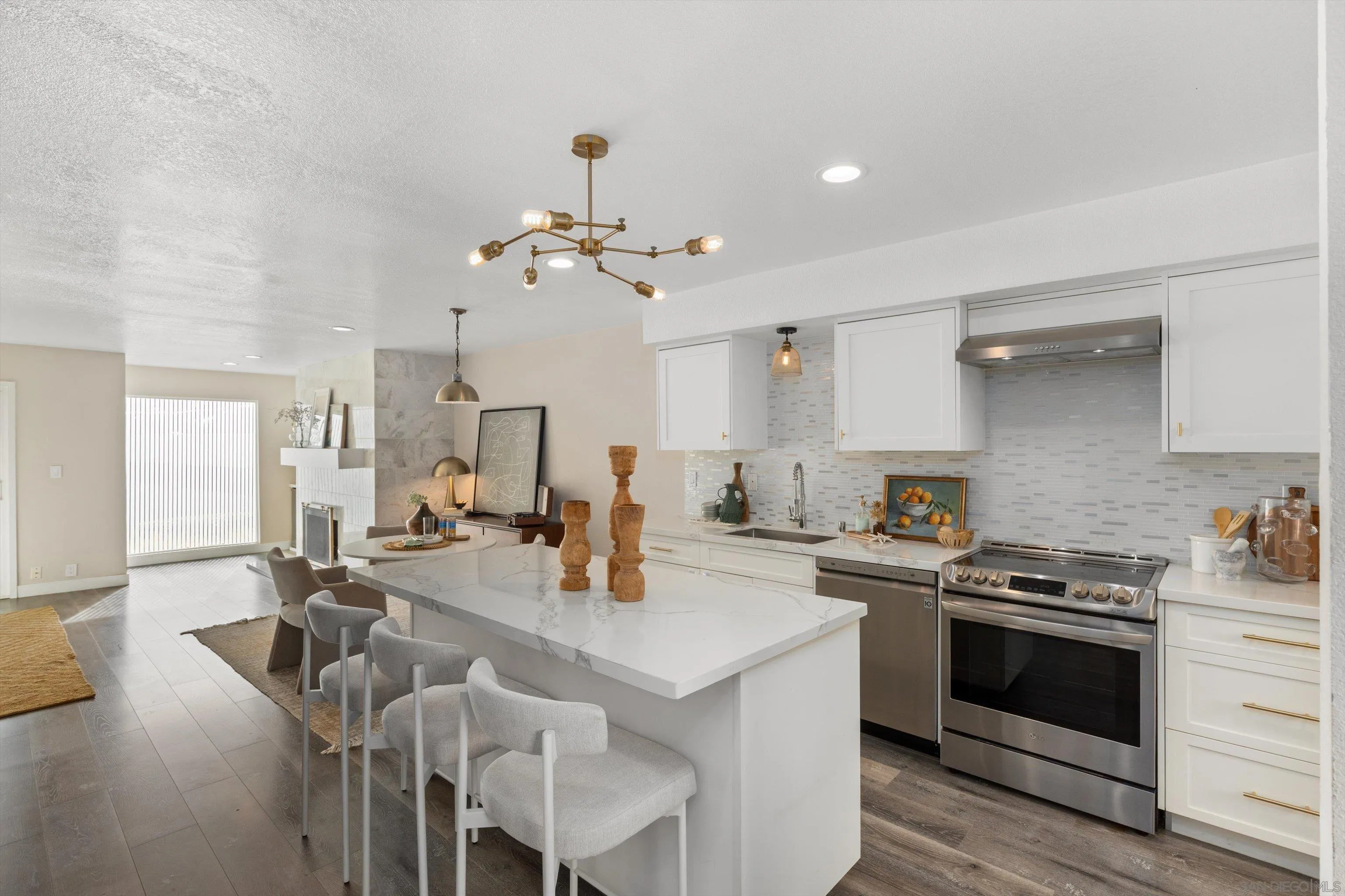 1913 Alga Rd Unit A, Carlsbad, CA 92009 - Main photo, Carlsbad, CA