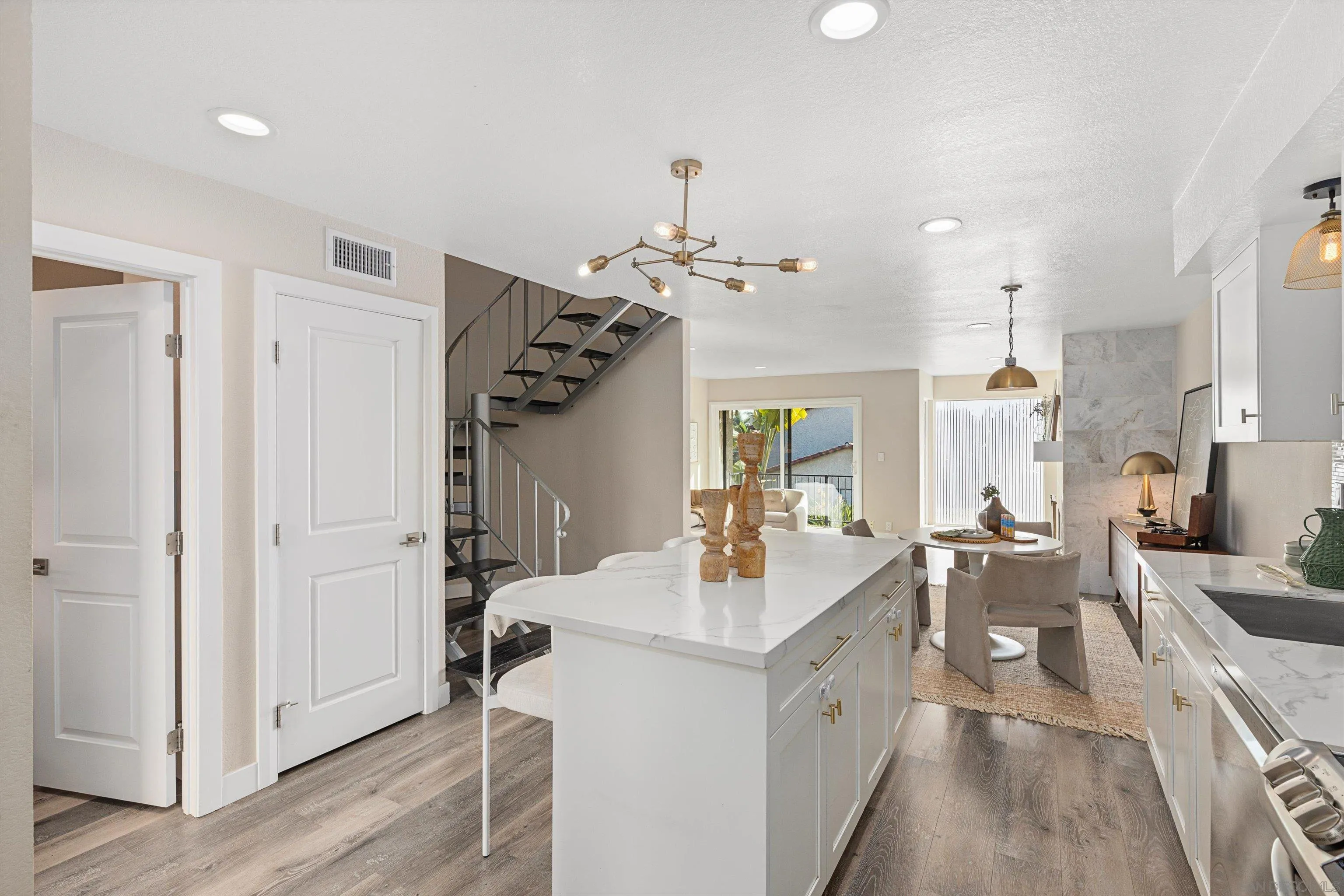 Photo #10: 260002240 Listing: Photo #10