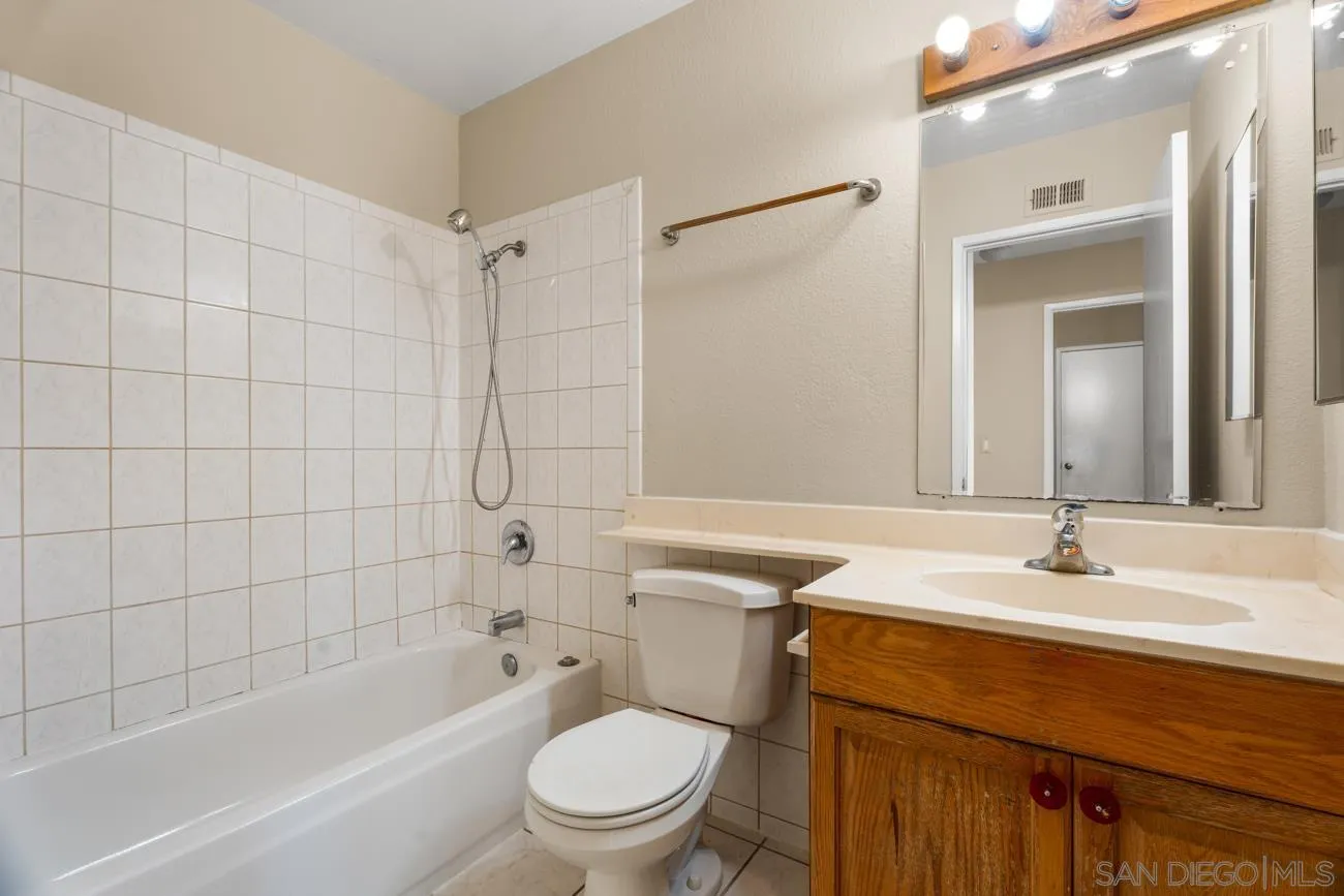 https://cdn.realtyfeed.com/cdn/127/260002241/f0cd08e4c144882ab380c86832b20dcc.webp