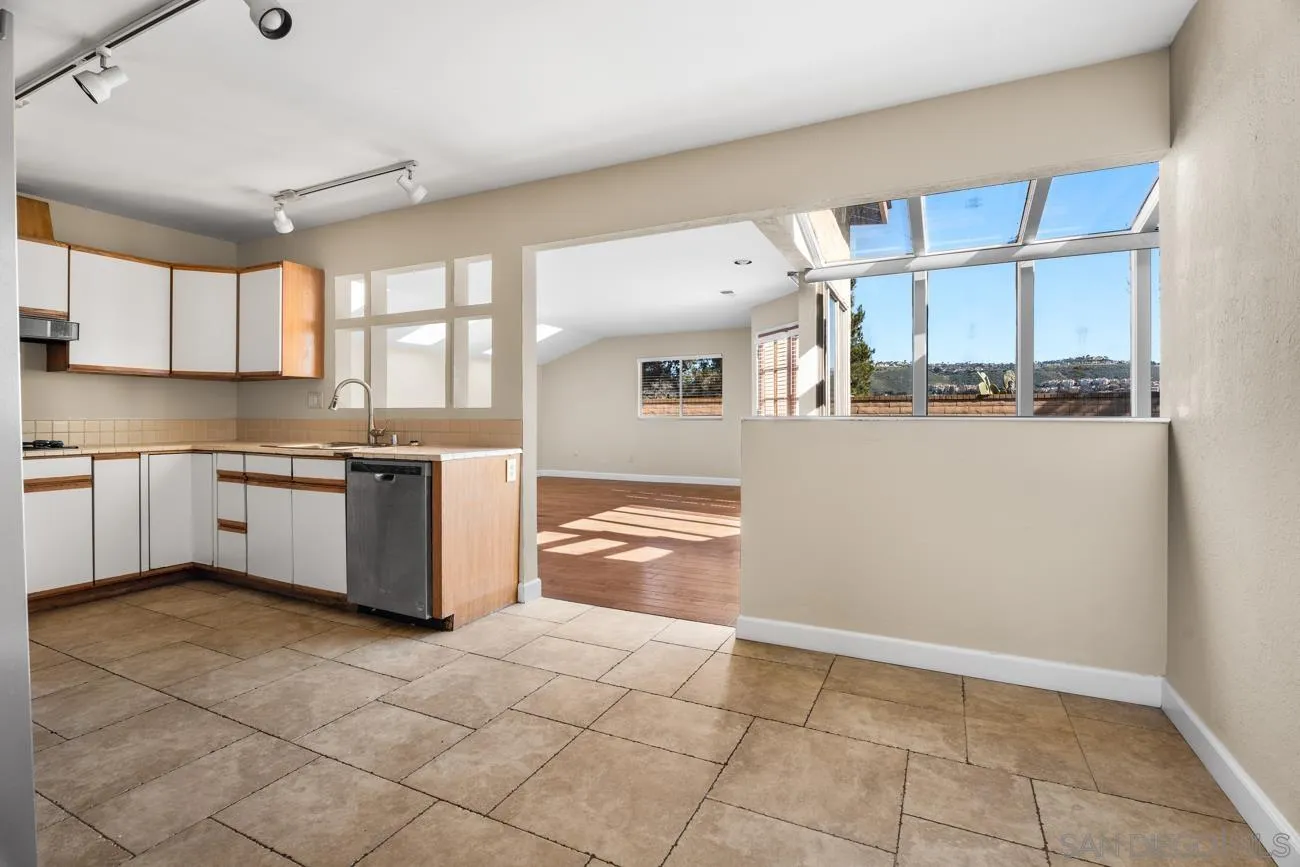 https://cdn.realtyfeed.com/cdn/127/260002241/f4416977ad2f27266f5b8609cedd6844.webp