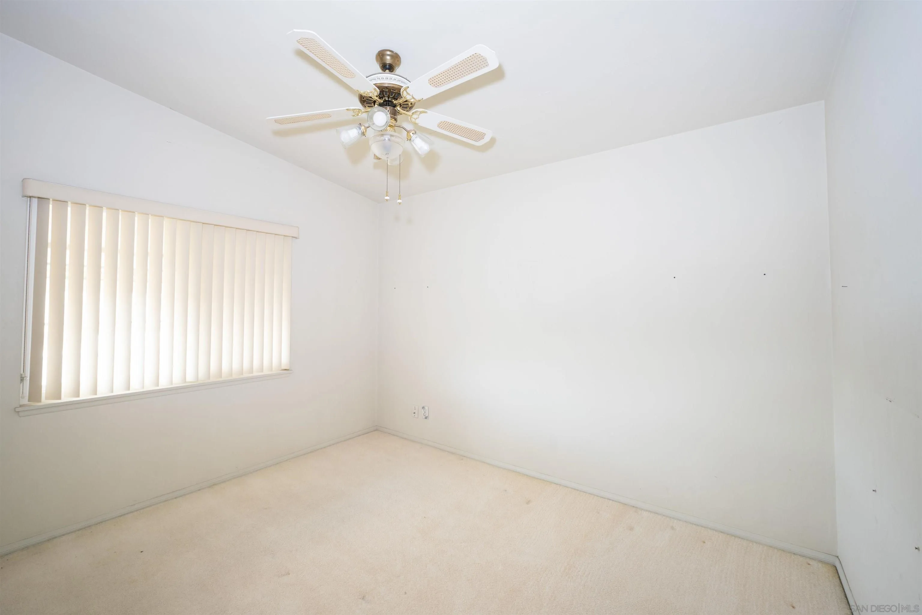 https://cdn.realtyfeed.com/cdn/127/260002244/0f05a8f89b9911ce2cb056e567ad4d24.webp
