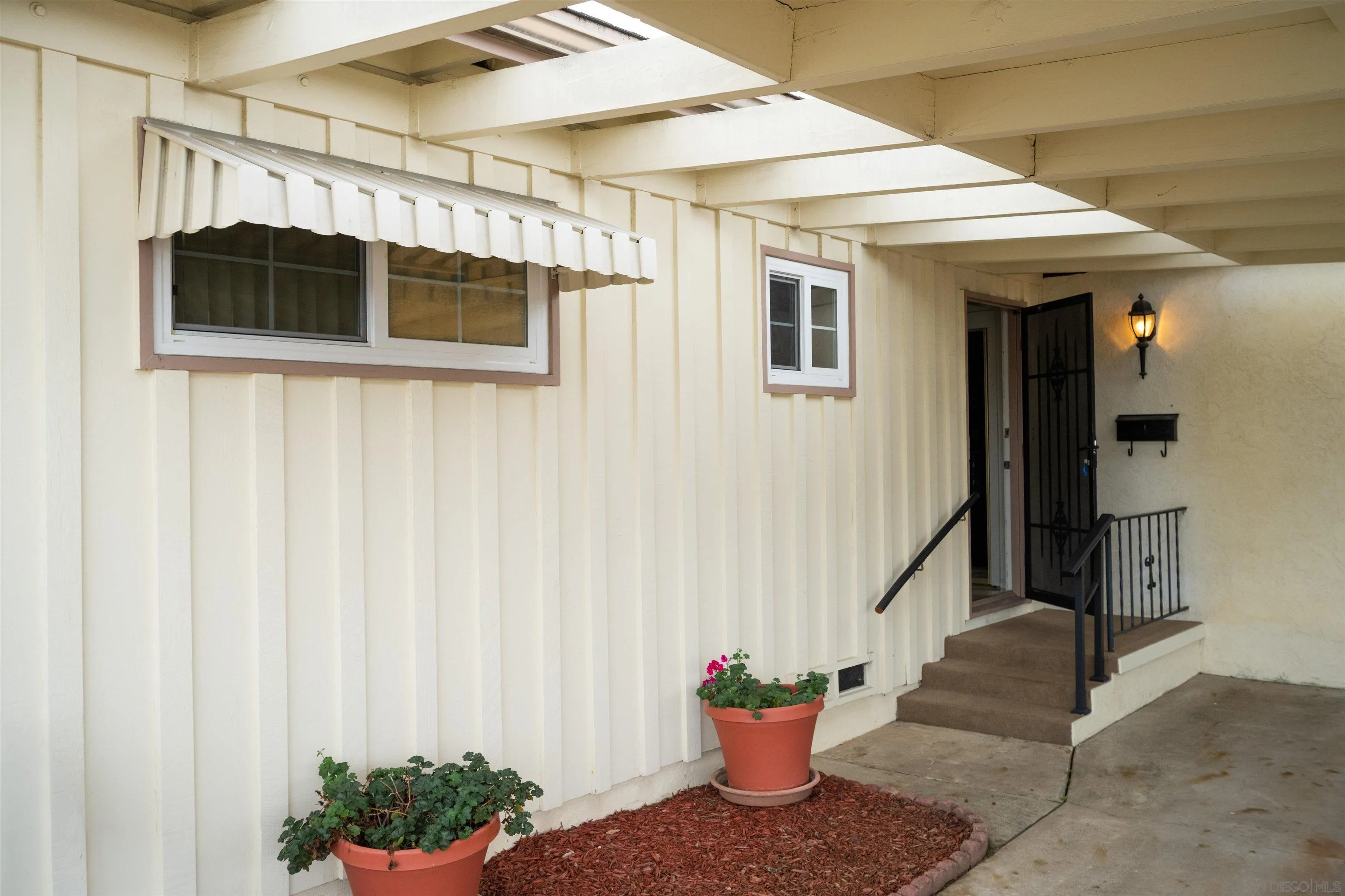 https://cdn.realtyfeed.com/cdn/127/260002244/4d3e460dd457a56250e2d4a35b658e03.webp