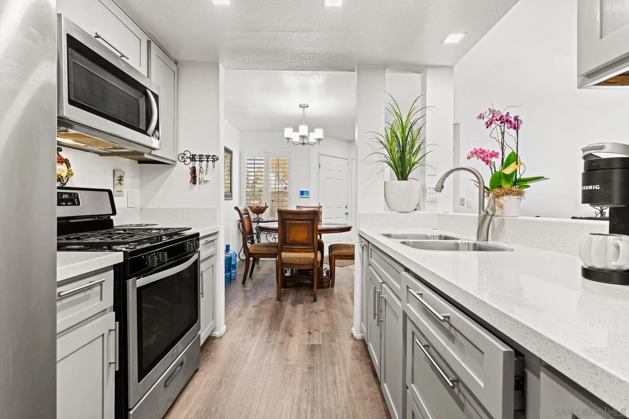 Photo #2: 260002245 Listing: Photo #2