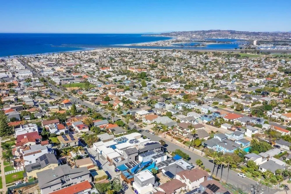 https://cdn.realtyfeed.com/cdn/127/260002246/6040078bd617a33f46744d85509bcfd3.webp