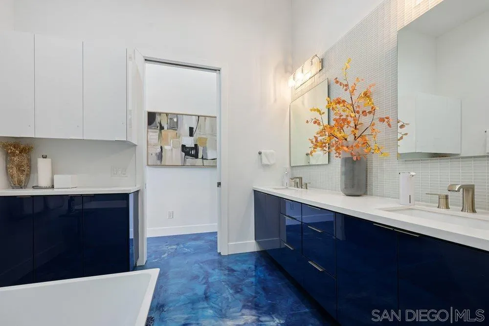 https://cdn.realtyfeed.com/cdn/127/260002246/948498ed195fdfaa090c3b3c0e76f858.webp