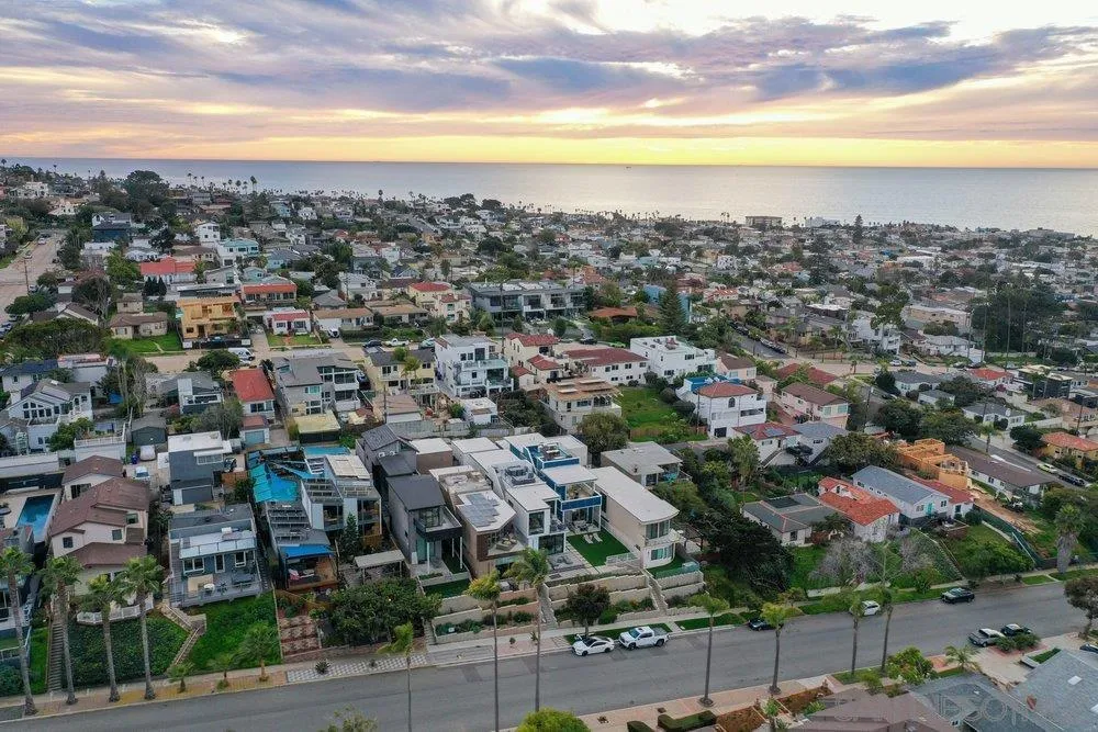 https://cdn.realtyfeed.com/cdn/127/260002246/d63fd08f3ab284f67e78e205d7fb42b5.webp