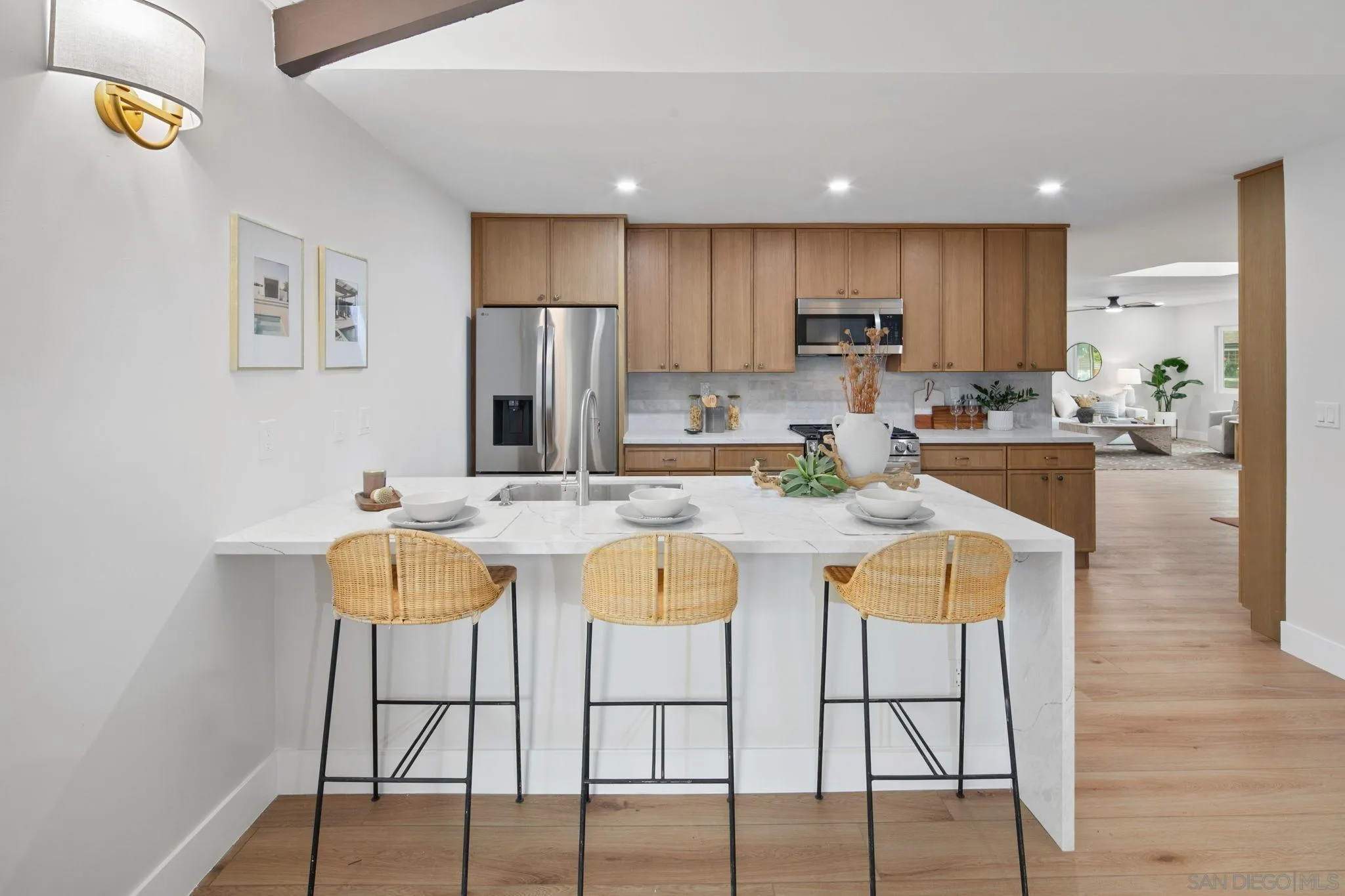 https://cdn.realtyfeed.com/cdn/127/260002247/319054c08cafe2082c3835dee8f15f8e.webp