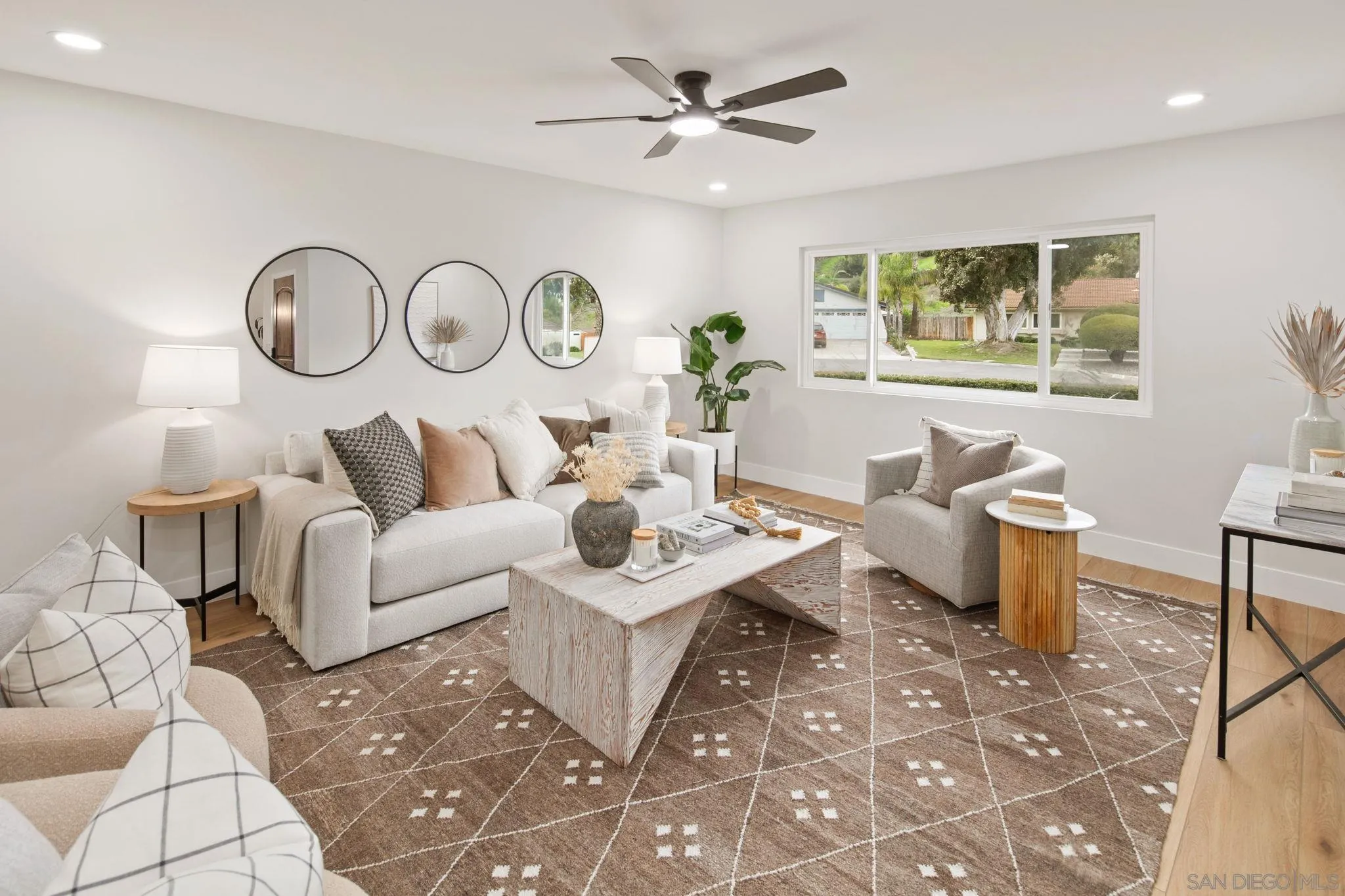 https://cdn.realtyfeed.com/cdn/127/260002247/3f669867e379e33f672a75ae77824b56.webp