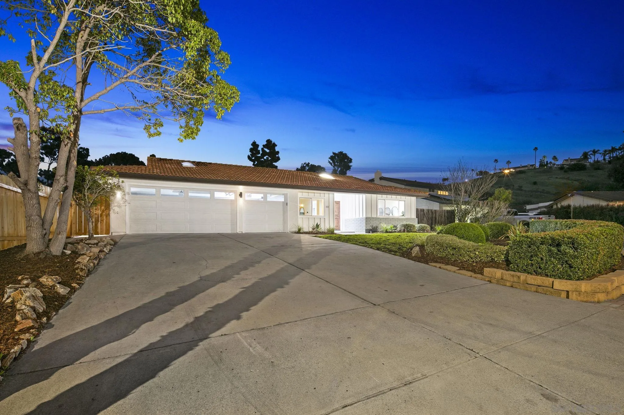https://cdn.realtyfeed.com/cdn/127/260002247/57039820dac2240d54ac0024a3a9586d.webp