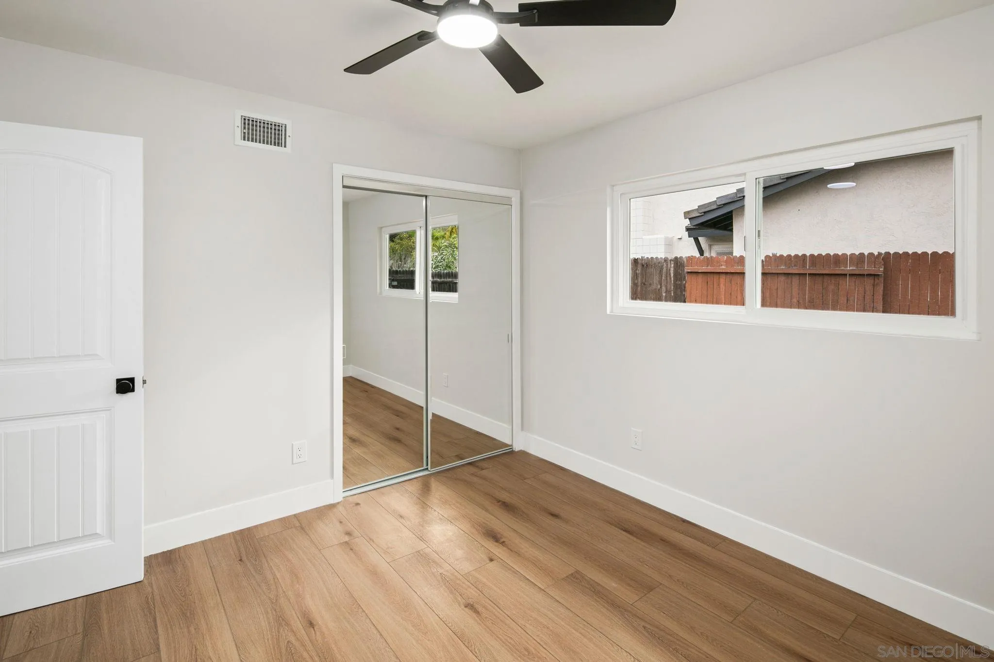 https://cdn.realtyfeed.com/cdn/127/260002247/6d3011fb4c38c30ab844f373a8de5745.webp