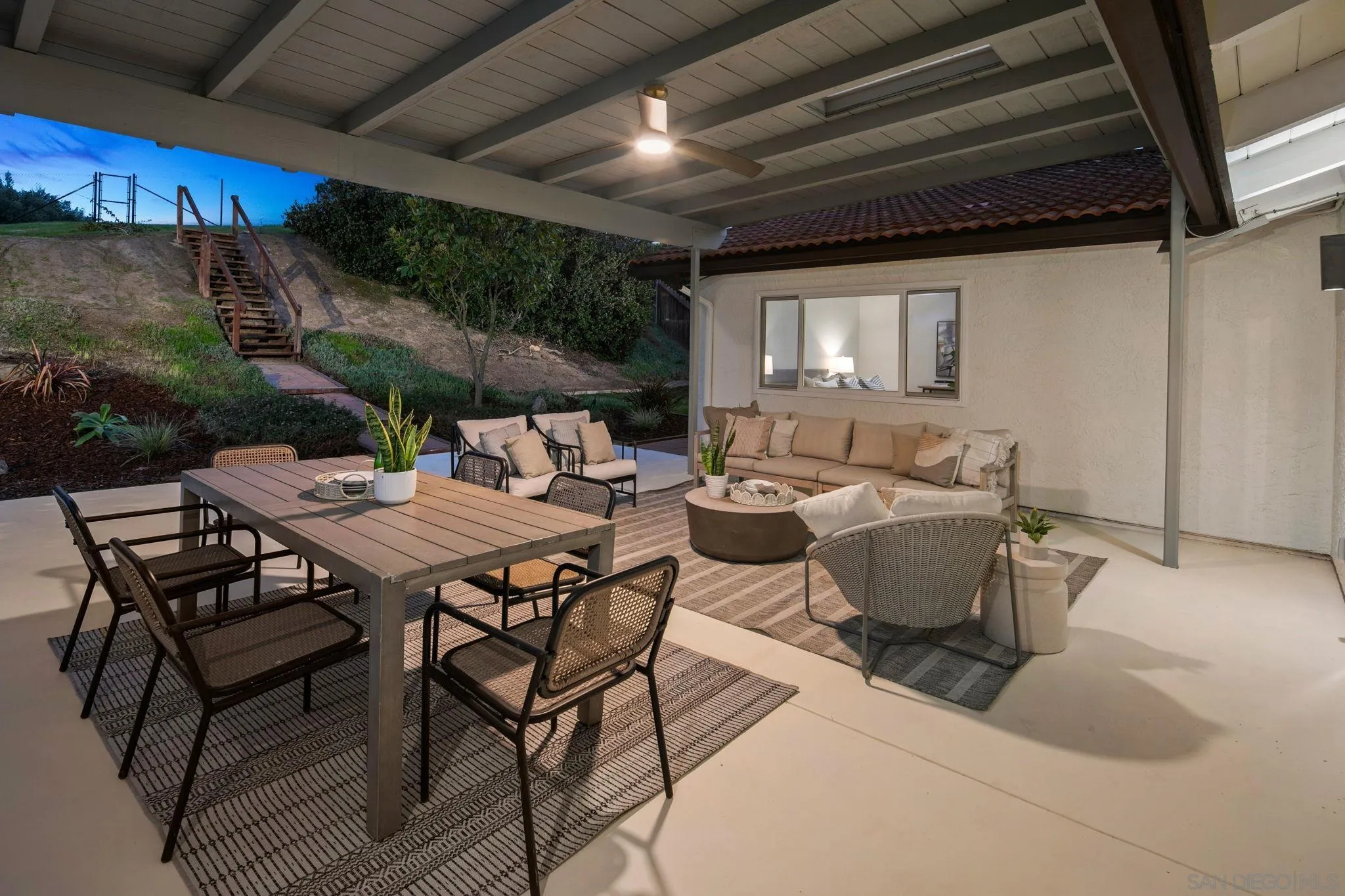 https://cdn.realtyfeed.com/cdn/127/260002247/785900c300e49cbffc445cbf52087020.webp