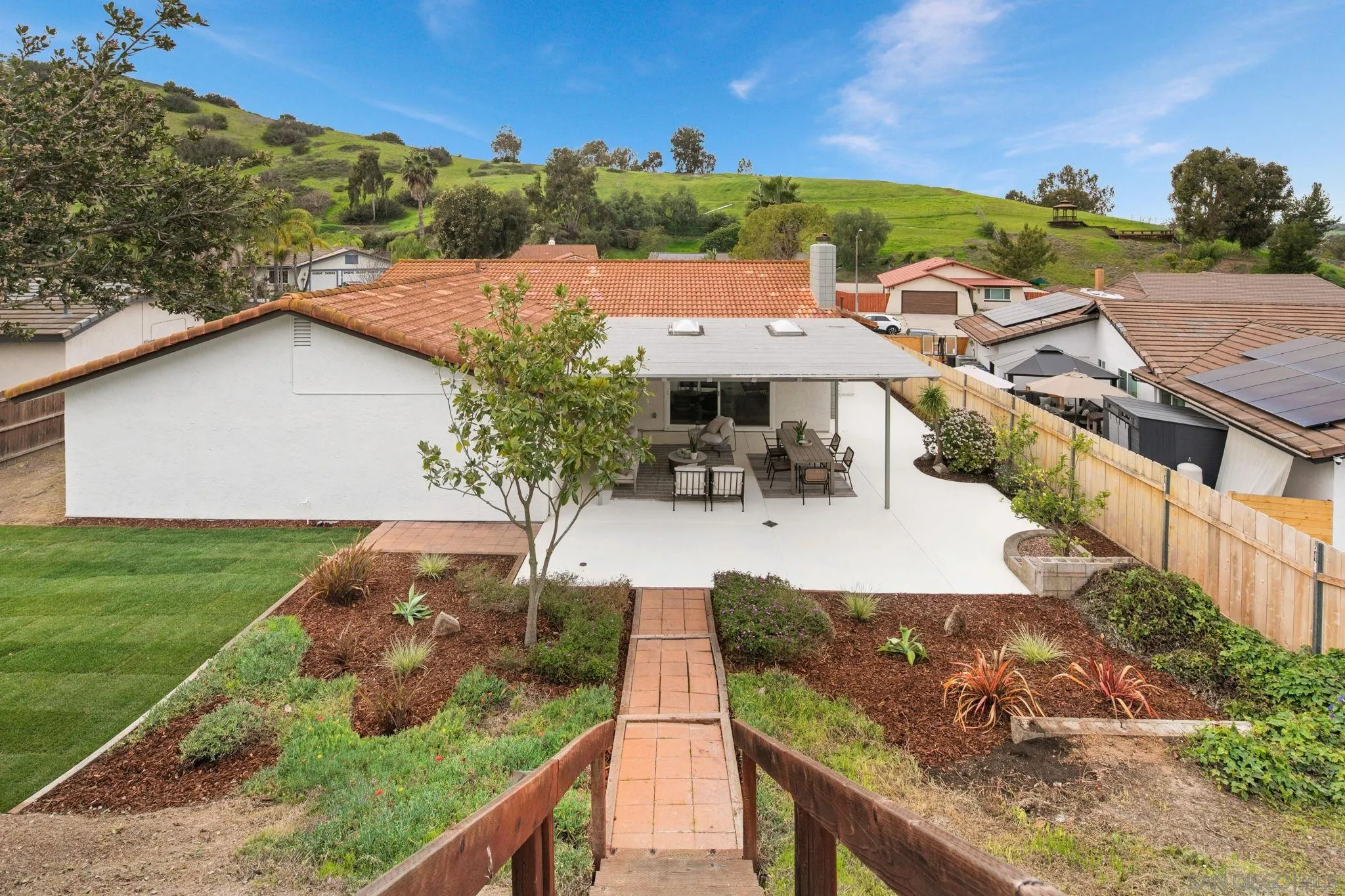 https://cdn.realtyfeed.com/cdn/127/260002247/9af4c6a7c97031811dc7184bed23e153.webp