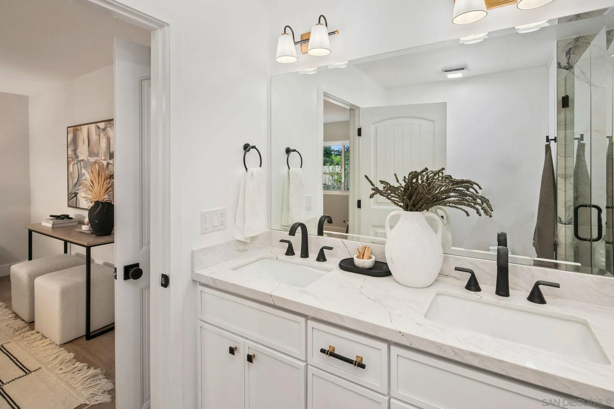 https://cdn.realtyfeed.com/cdn/127/260002247/9b3a50e547a031c8dff901b5f16f8f97.webp