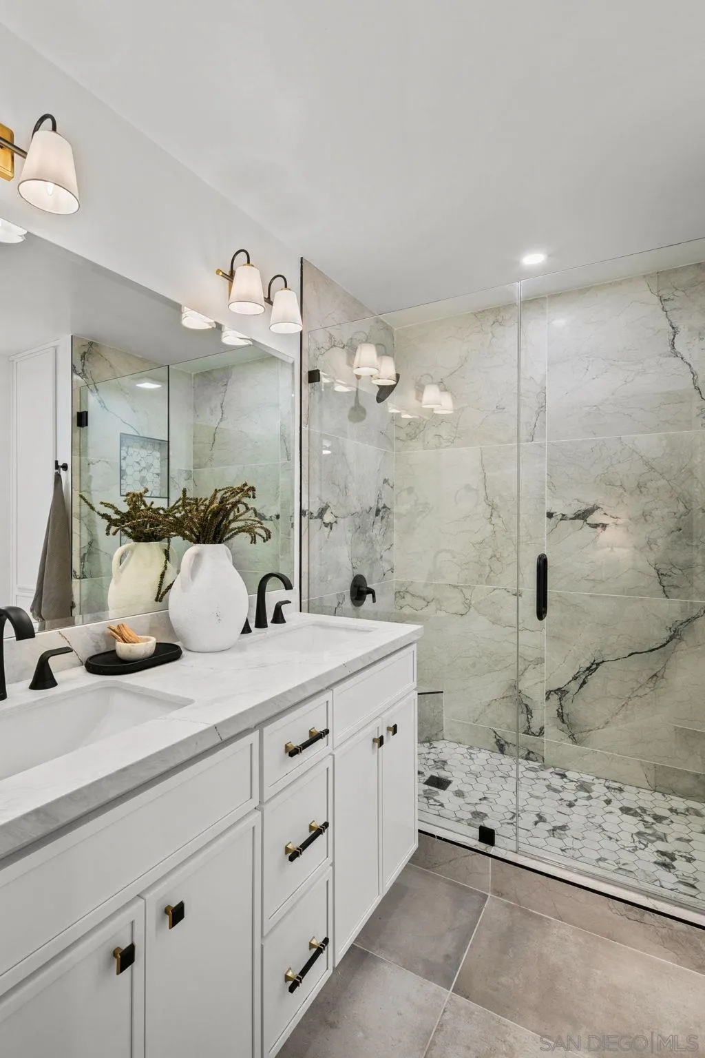 https://cdn.realtyfeed.com/cdn/127/260002247/b79b61f75adb92809498c05ed63c5169.webp