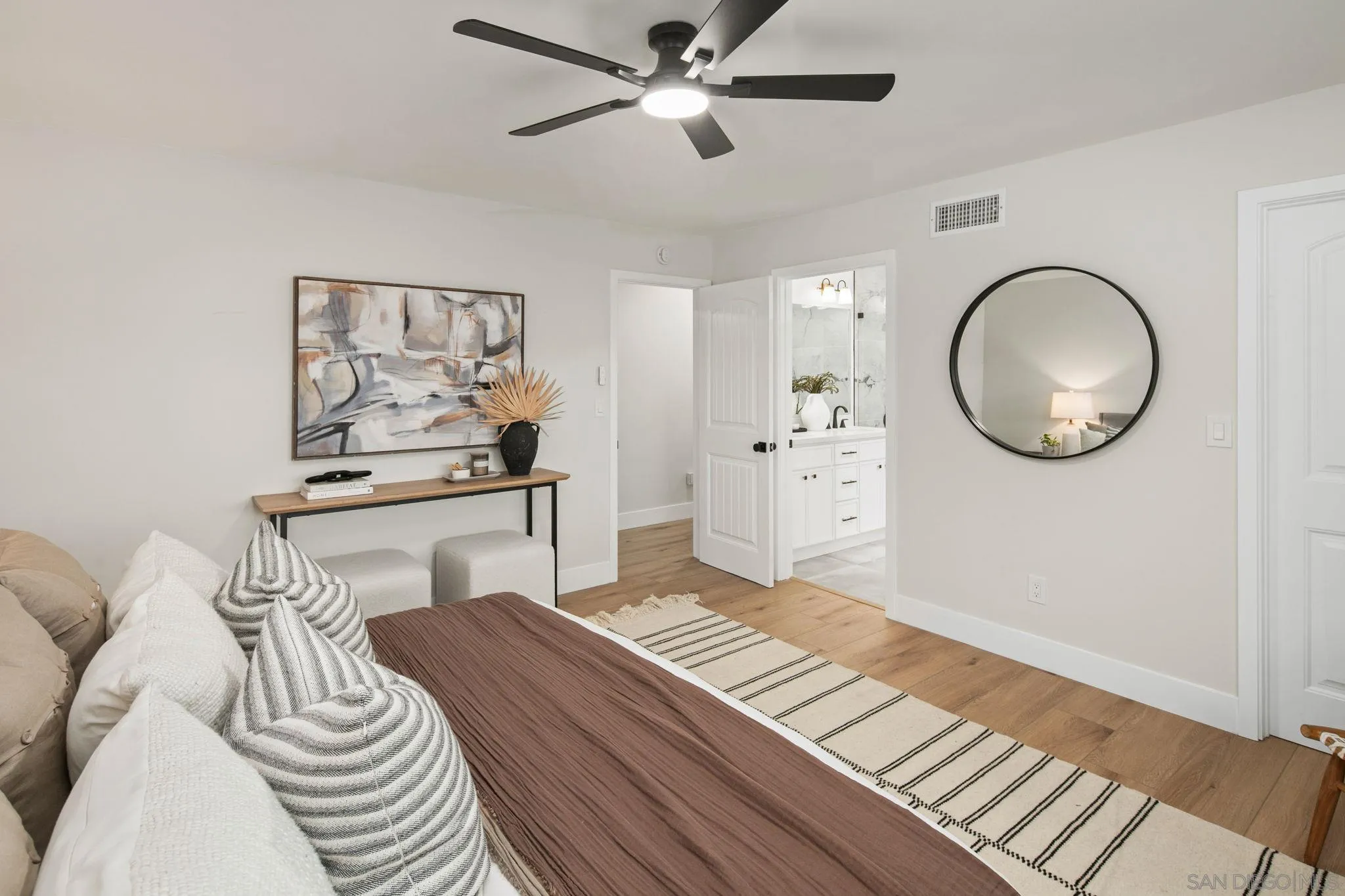 https://cdn.realtyfeed.com/cdn/127/260002247/bba3b703539055bfebba7109ebd43885.webp