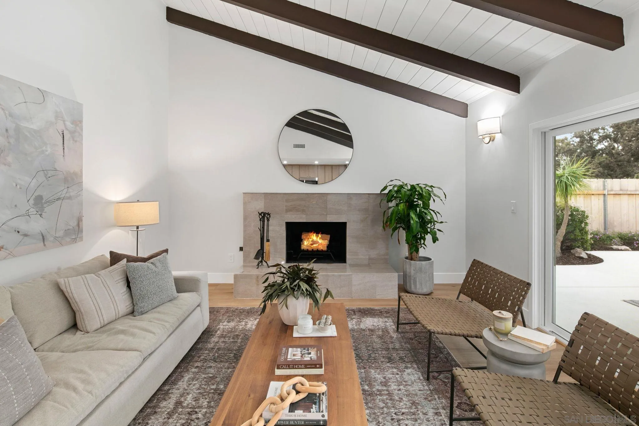 https://cdn.realtyfeed.com/cdn/127/260002247/db44f91f800f178b6dbcbf0136d628ee.webp