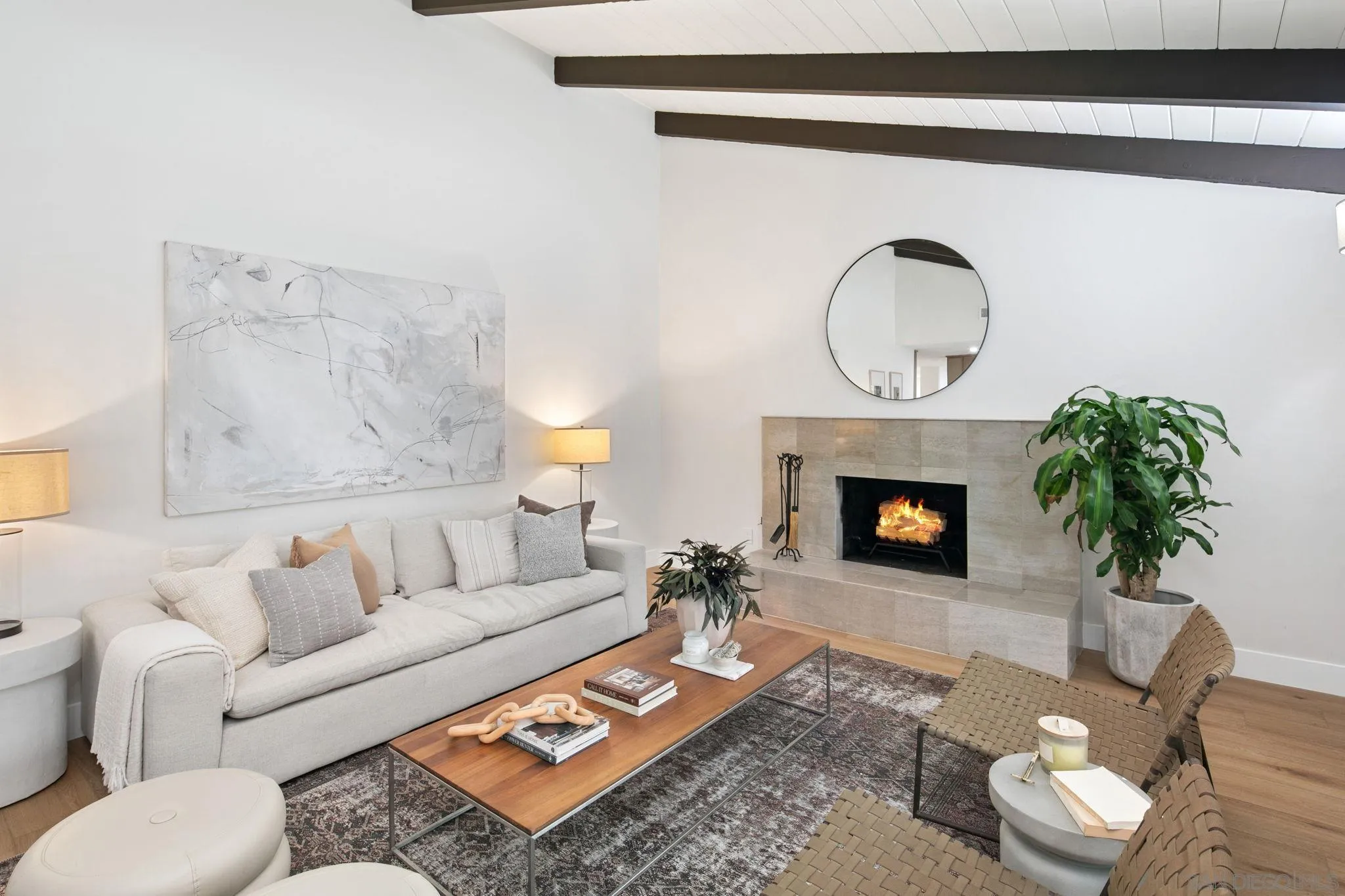 https://cdn.realtyfeed.com/cdn/127/260002247/e267ff9c7fd8340d91e55eab065264c0.webp