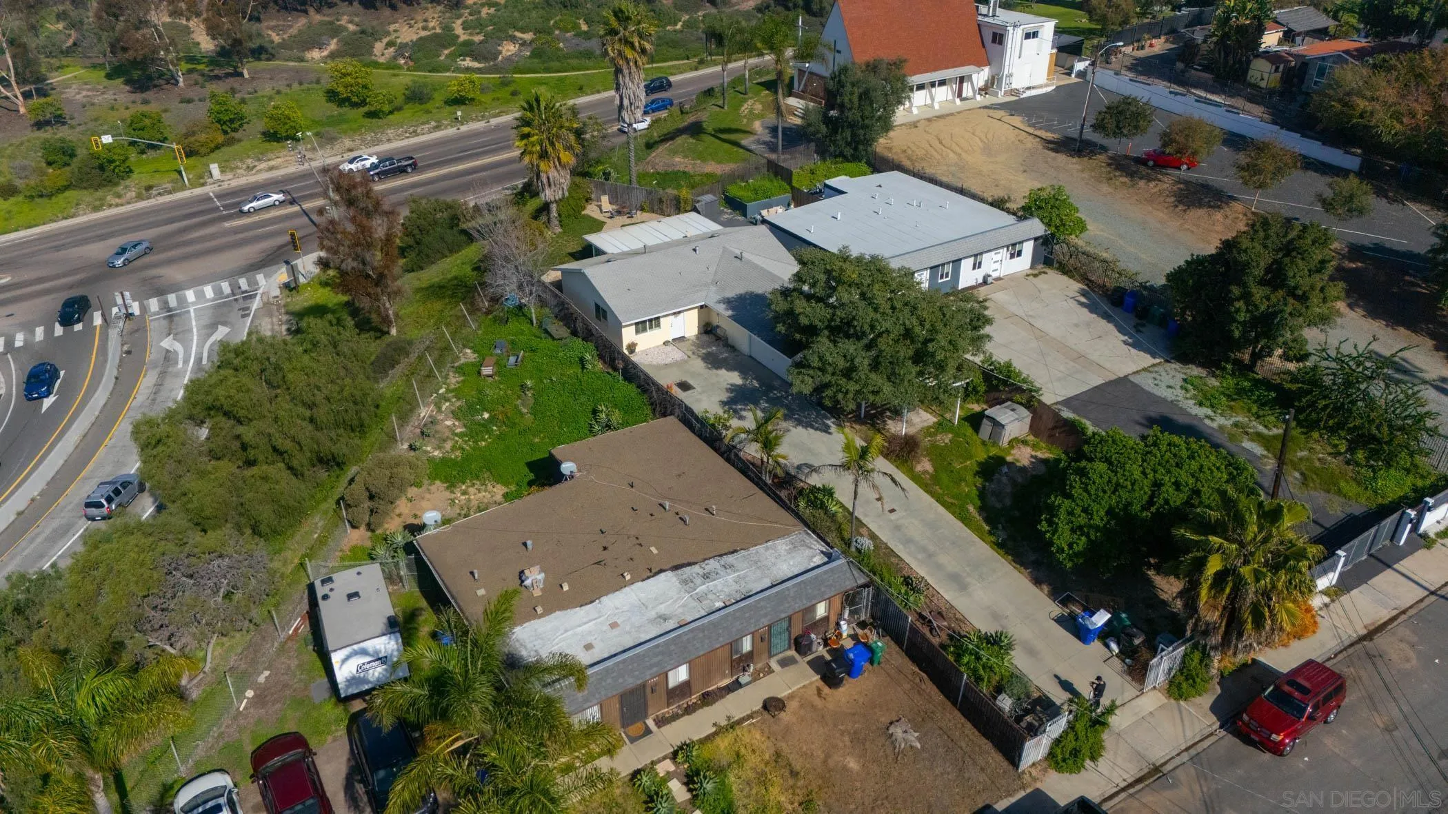 https://cdn.realtyfeed.com/cdn/127/260002251/1b65b5744e92135ae62e71b523ee6745.webp