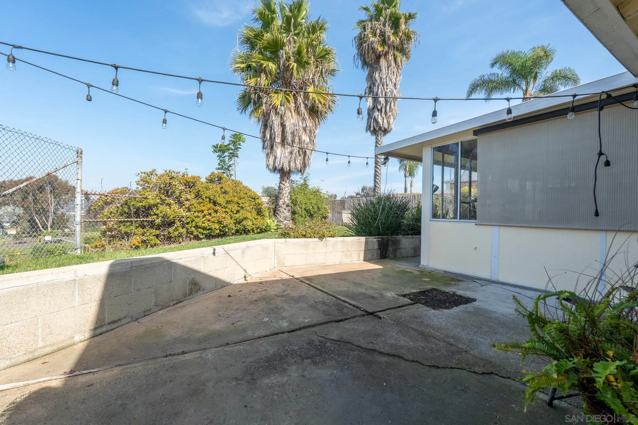 https://cdn.realtyfeed.com/cdn/127/260002251/9273cf949ef2258fa310eac630349b3d.webp