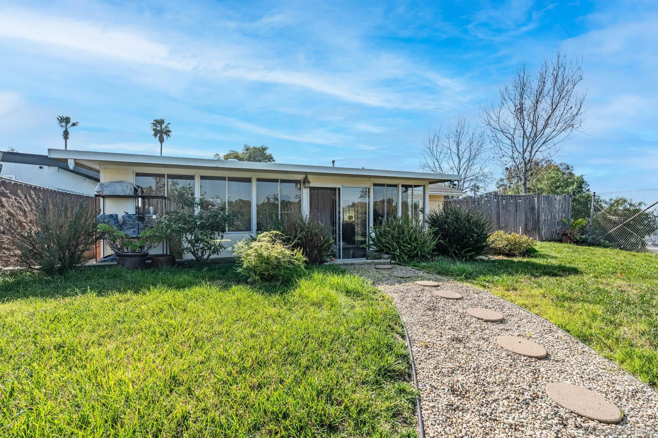 https://cdn.realtyfeed.com/cdn/127/260002251/aa4b8304ddc27bab630d5d28aa7a7b9e.webp