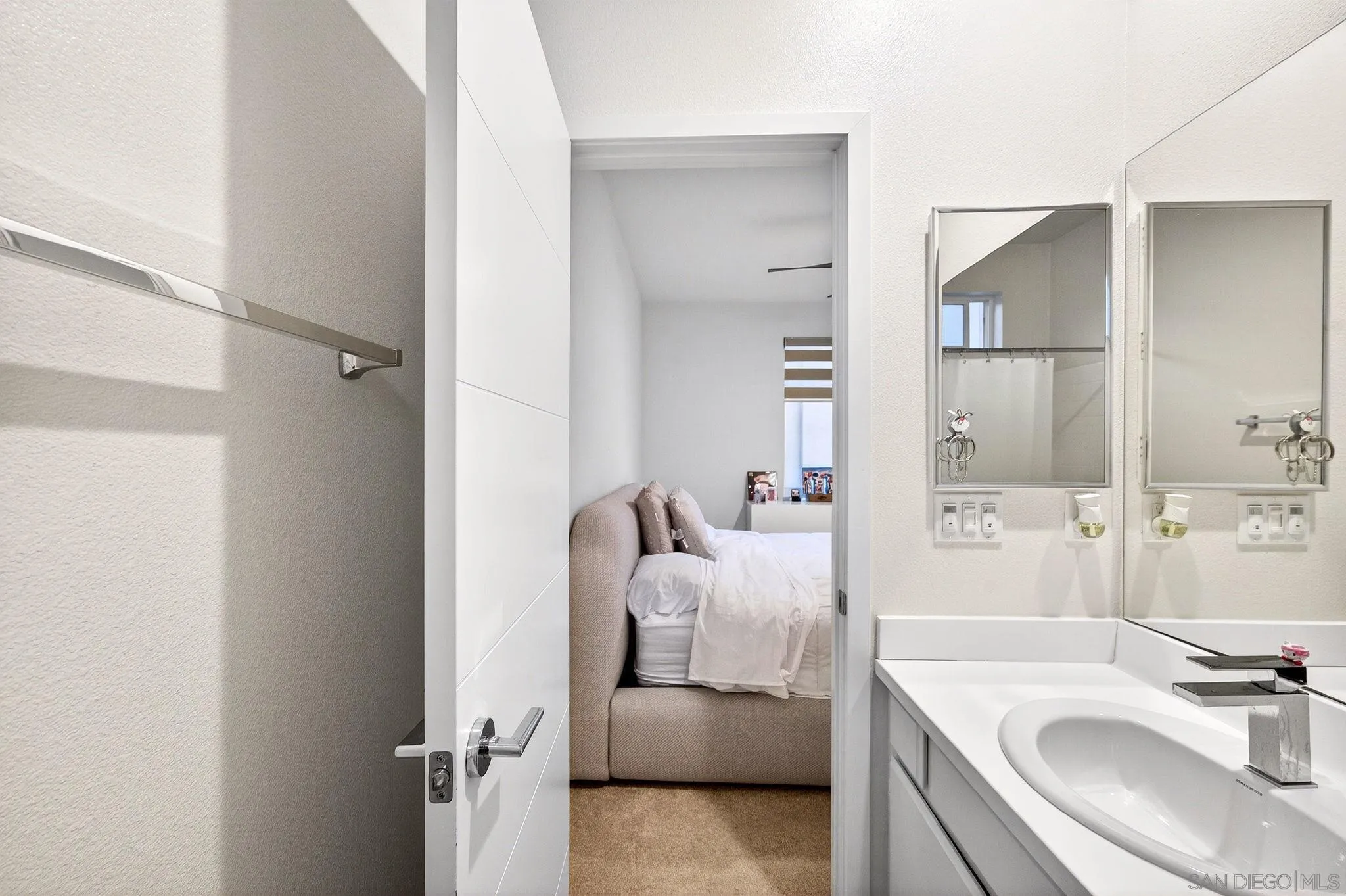 Photo #23: 260002253 Listing: Photo #23