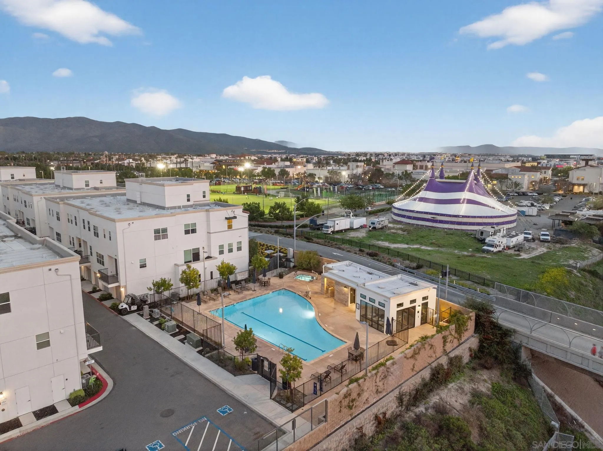 Photo #37: 260002253 Listing: Photo #37