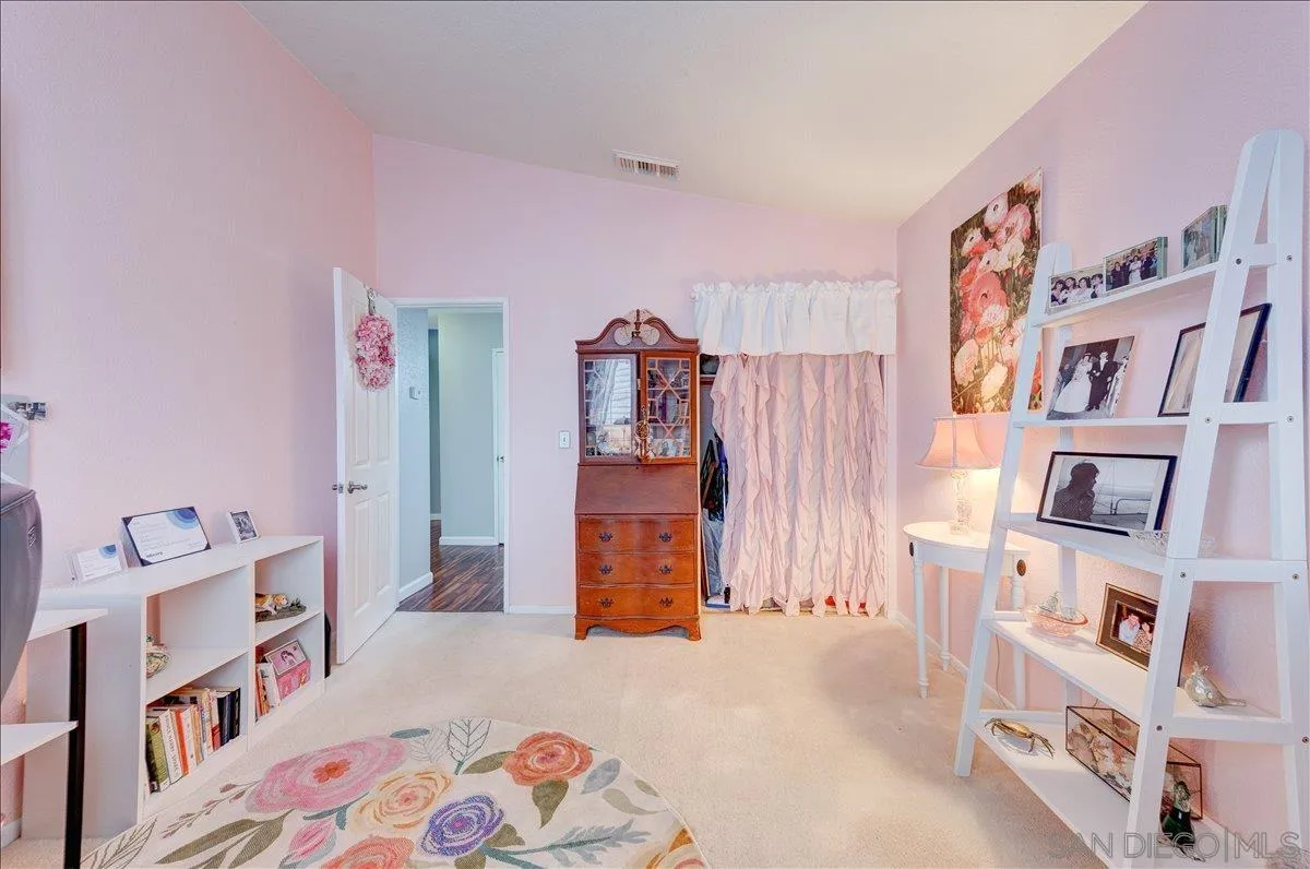 https://cdn.realtyfeed.com/cdn/127/260002254/64f9a94dabf9b55f3fbdecfa1244a376.webp