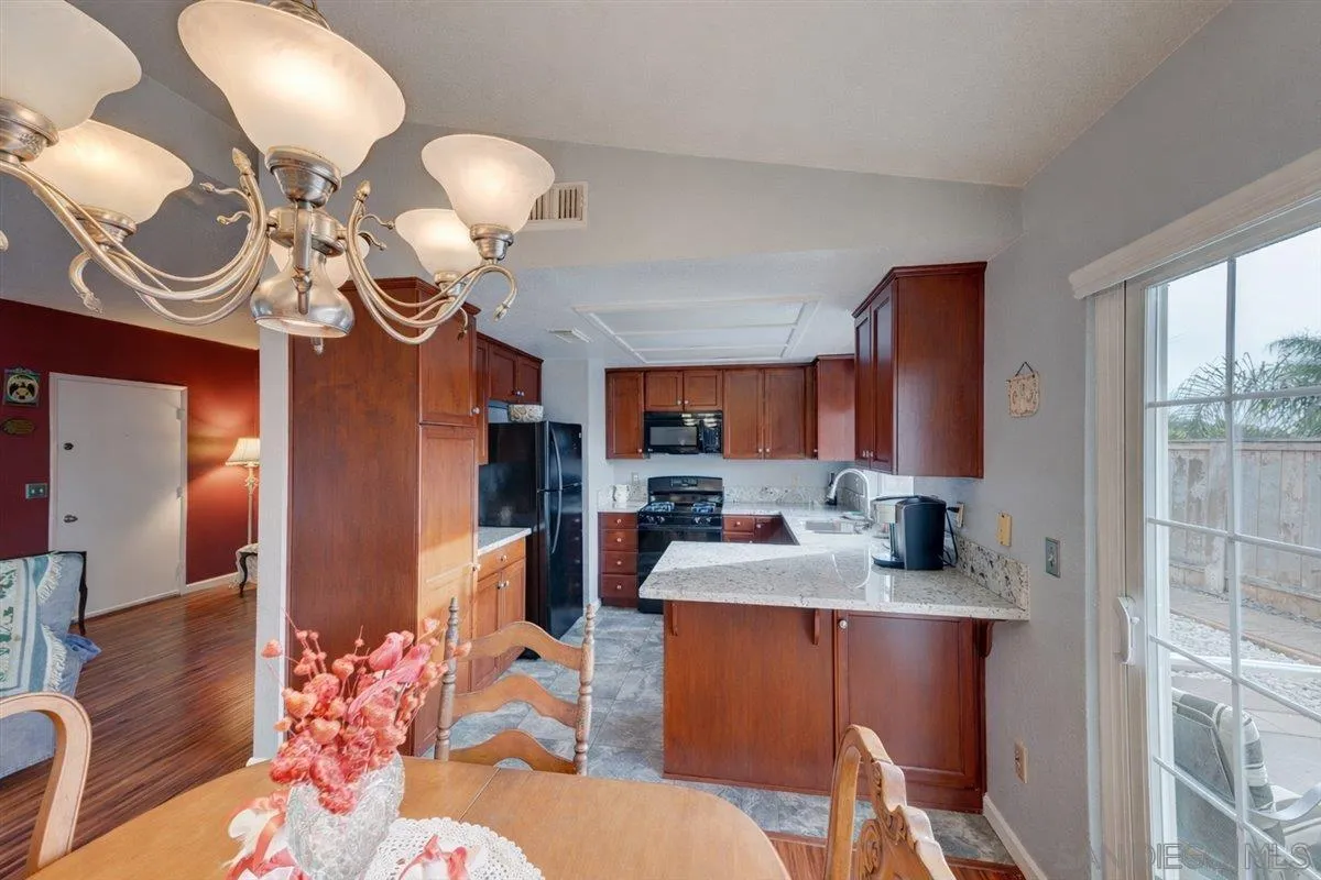 https://cdn.realtyfeed.com/cdn/127/260002254/87e061915d7df3158b80a1c91f5c595b.webp