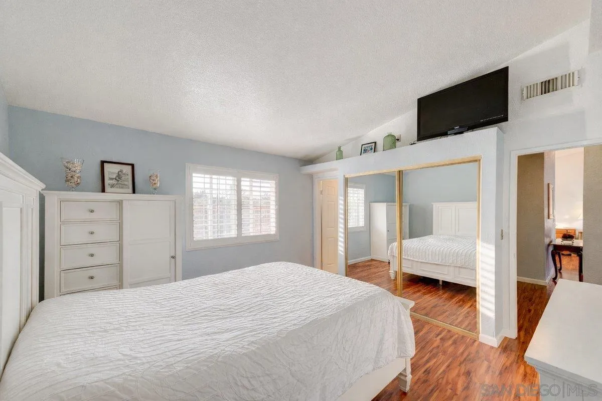 https://cdn.realtyfeed.com/cdn/127/260002254/94c65b1115f4580adb66afdc55d0cc32.webp